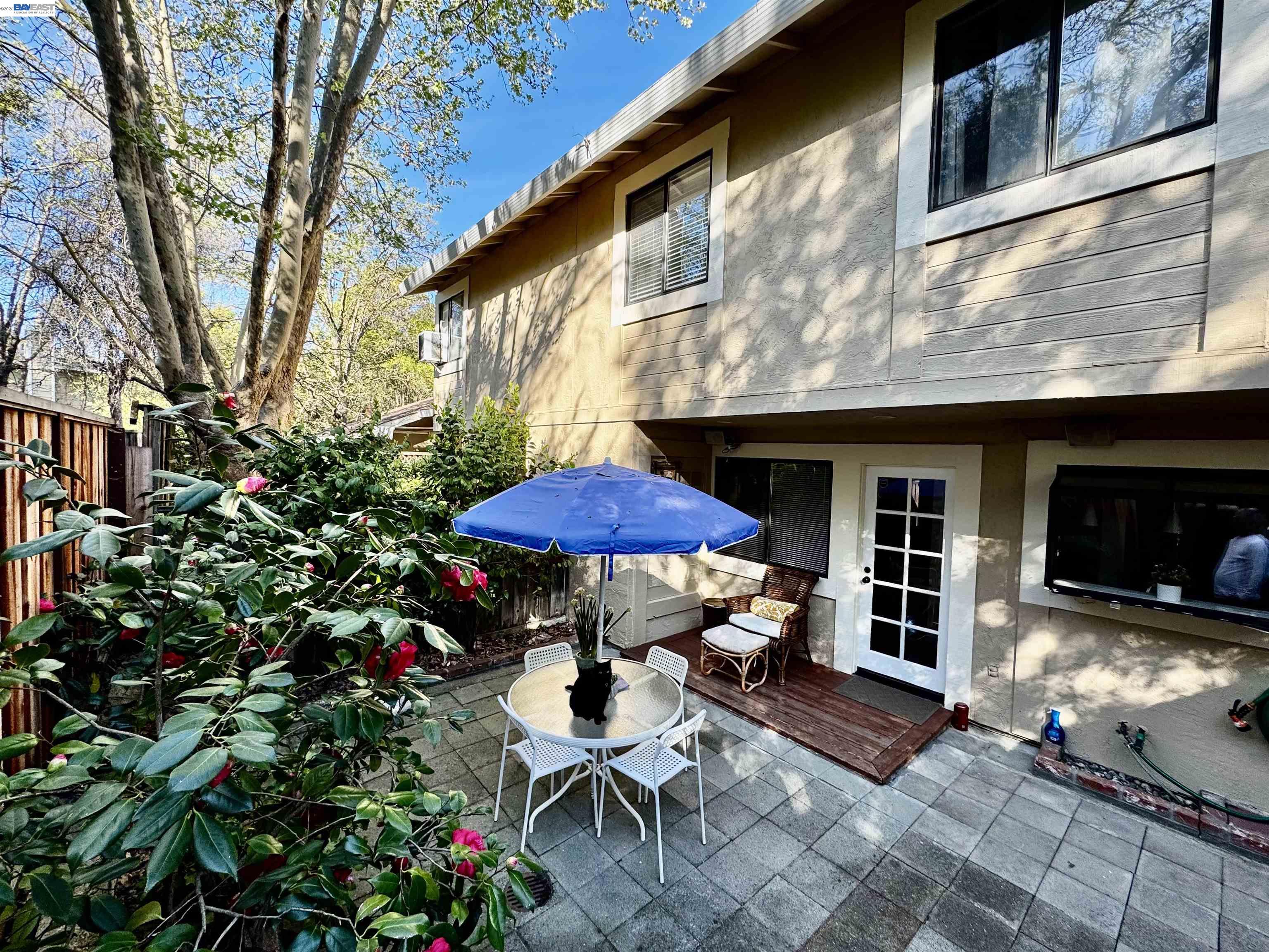 Detail Gallery Image 5 of 31 For 7642 Arbor Creek Circle, Dublin,  CA 94568-2261 - 3 Beds | 3 Baths