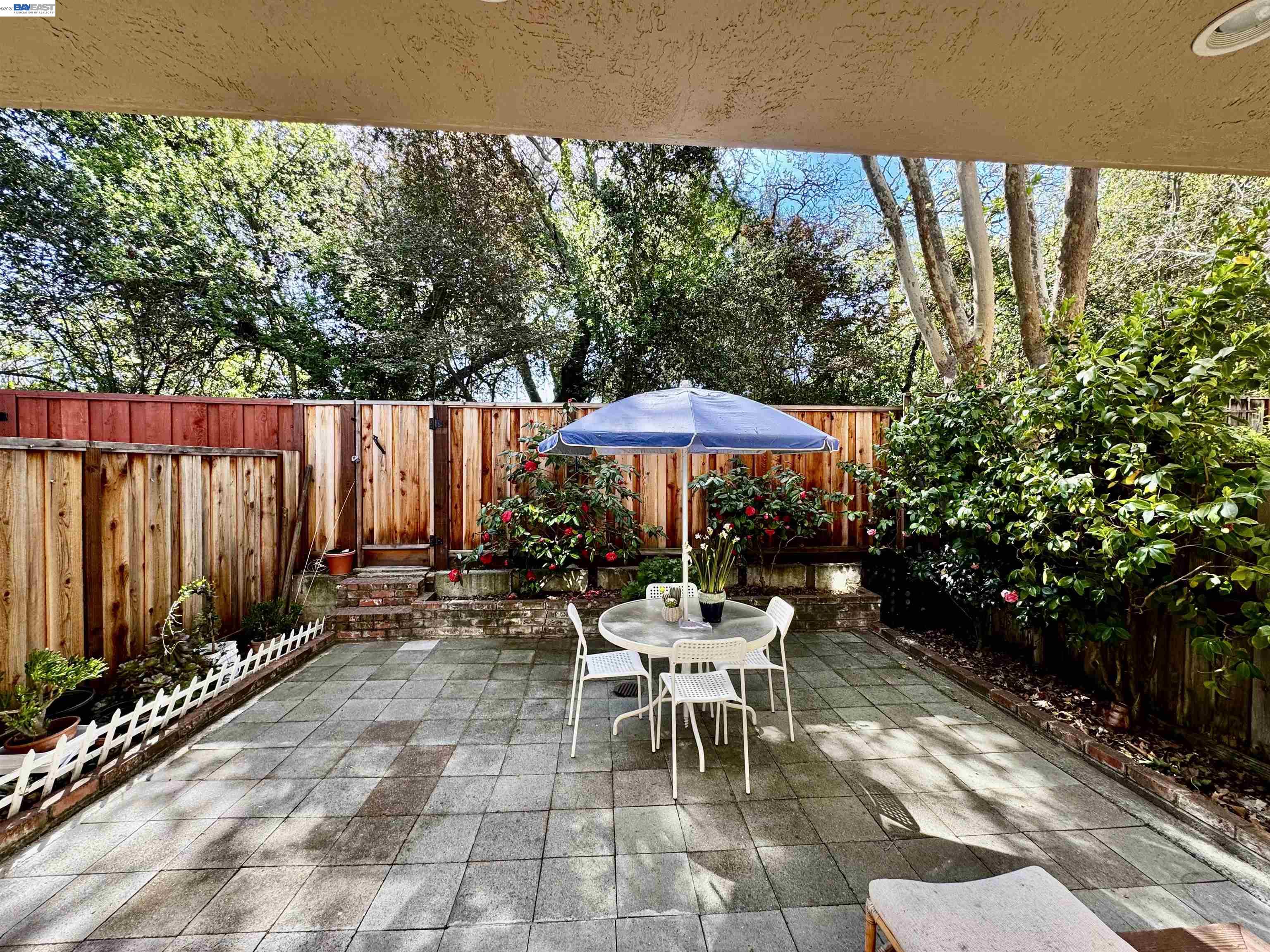 Detail Gallery Image 6 of 31 For 7642 Arbor Creek Circle, Dublin,  CA 94568-2261 - 3 Beds | 3 Baths