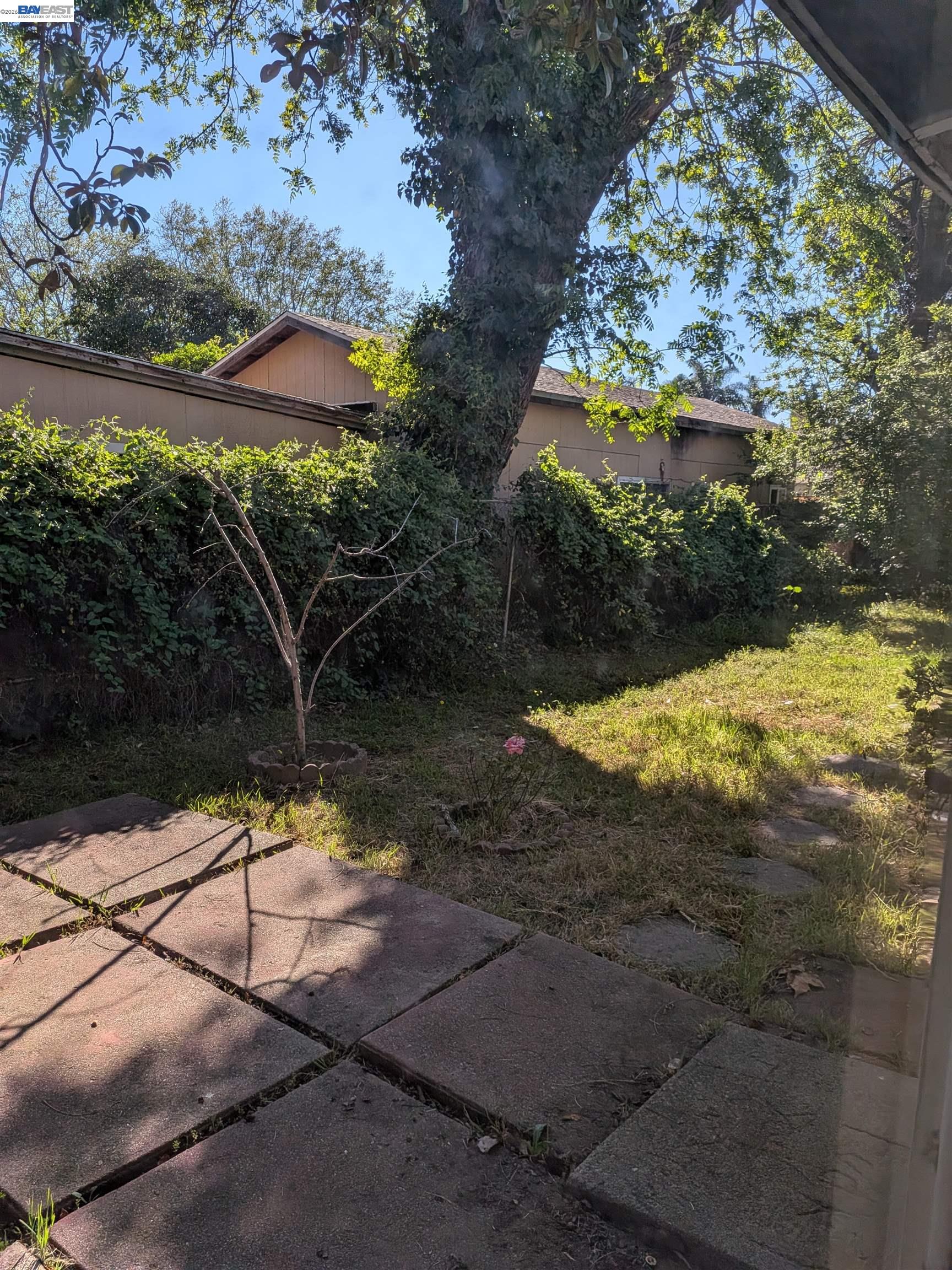 Detail Gallery Image 18 of 32 For 2315 Ralmar Ave, East Palo Alto,  CA 94303 - 3 Beds | 1/1 Baths