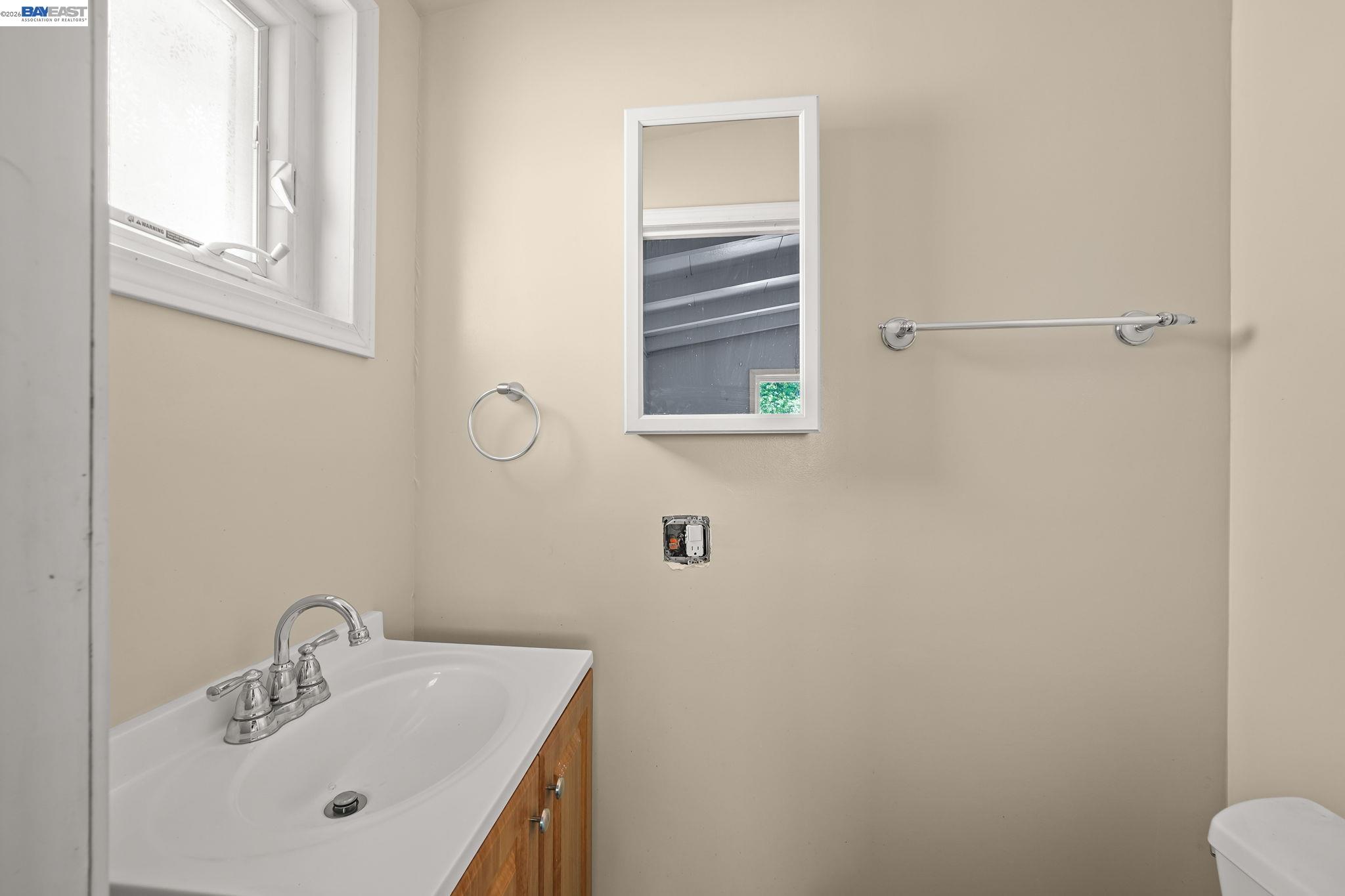 Detail Gallery Image 27 of 30 For 2315 Ralmar Ave, East Palo Alto,  CA 94303 - 3 Beds | 1/1 Baths