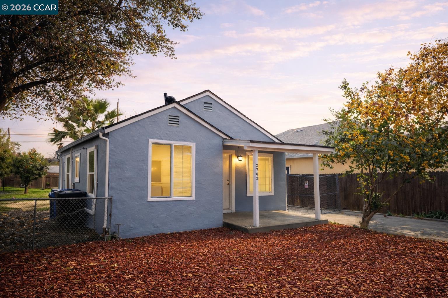 Detail Gallery Image 16 of 16 For 3743 23rd Ave, Sacramento,  CA 95820 - 3 Beds | 1 Baths