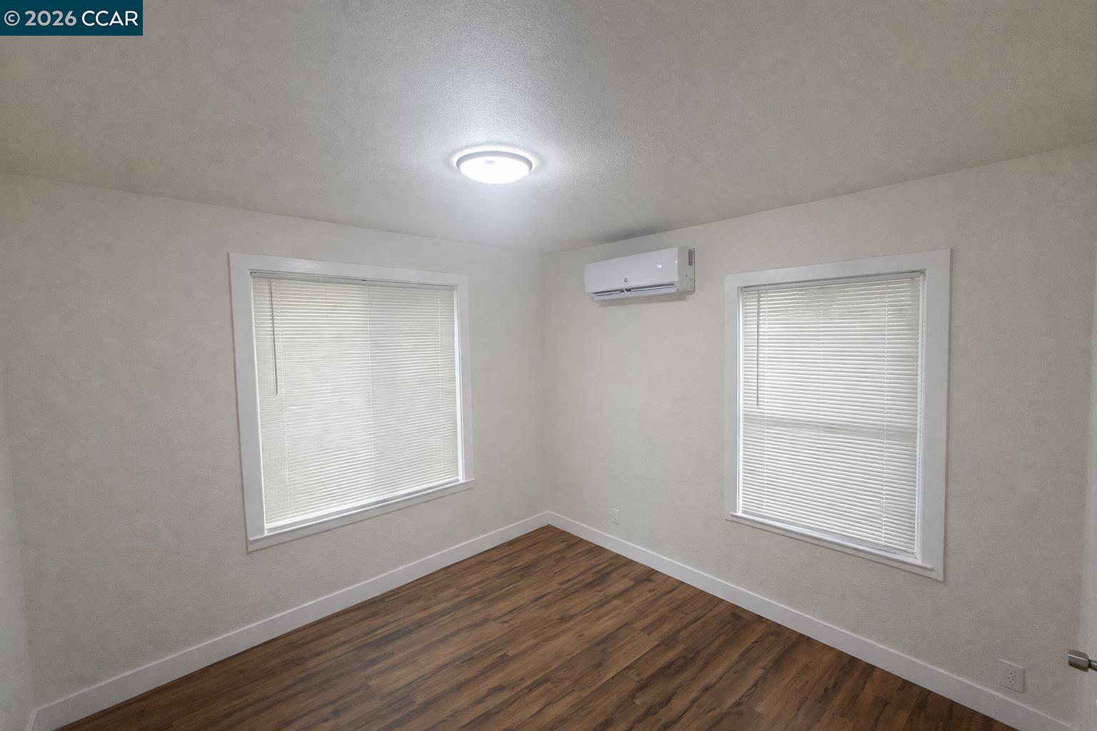 Detail Gallery Image 7 of 16 For 3743 23rd Ave, Sacramento,  CA 95820 - 3 Beds | 1 Baths