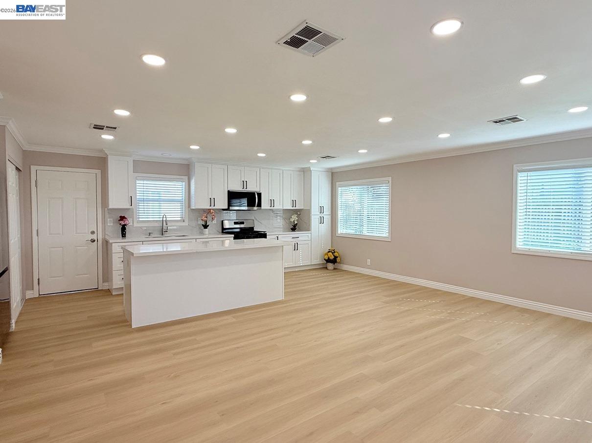 Detail Gallery Image 7 of 60 For 312 Winnipeg Green, Fremont,  CA 94538 - 3 Beds | 2 Baths