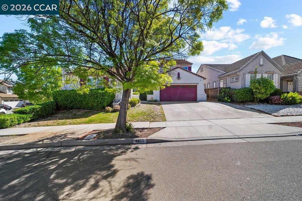 Detail Gallery Image 4 of 41 For 4855 Greencastle Way, Antioch,  CA 94531 - 5 Beds | 3 Baths