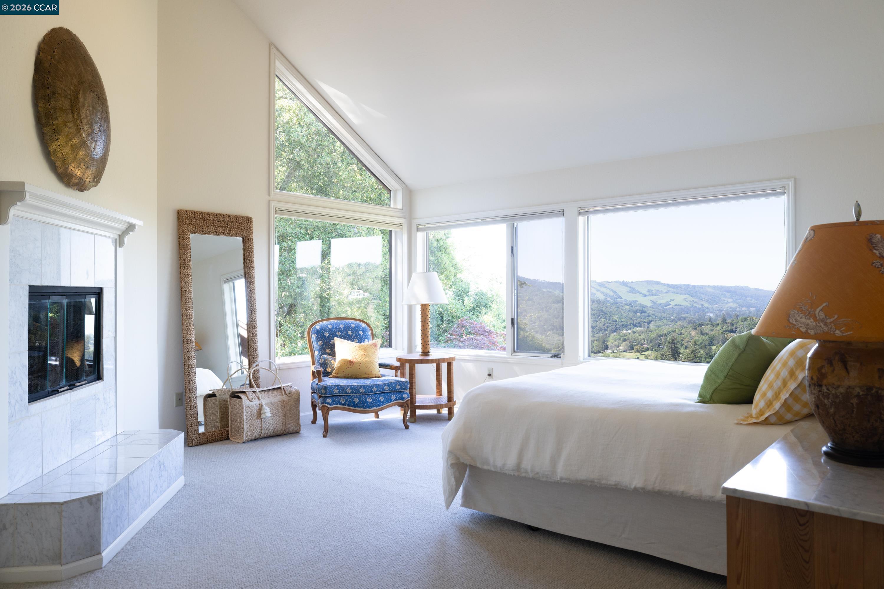 Detail Gallery Image 20 of 36 For 85 La Cuesta Rd., Orinda,  CA 94563 - 4 Beds | 3/1 Baths