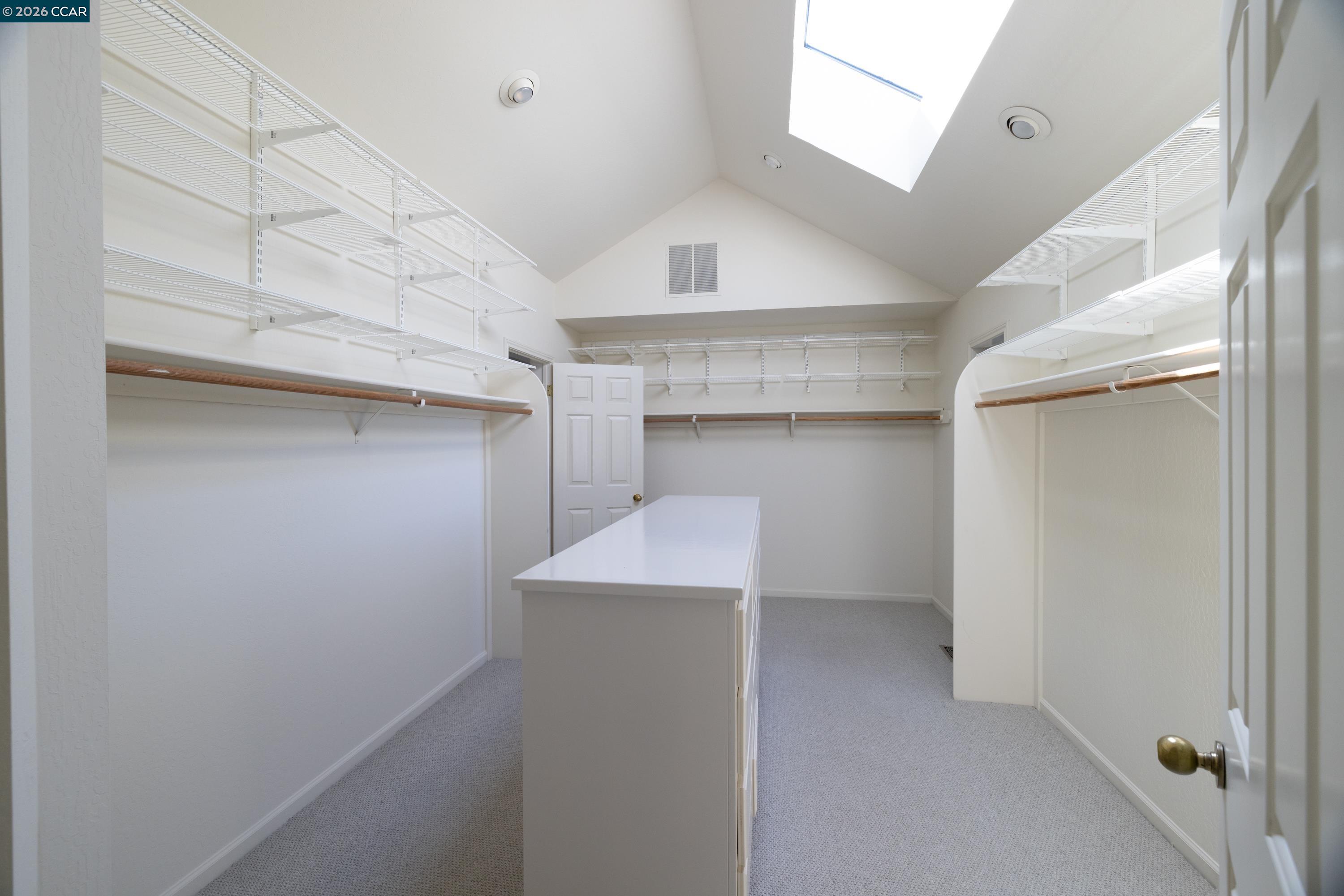 Detail Gallery Image 22 of 36 For 85 La Cuesta Rd., Orinda,  CA 94563 - 4 Beds | 3/1 Baths