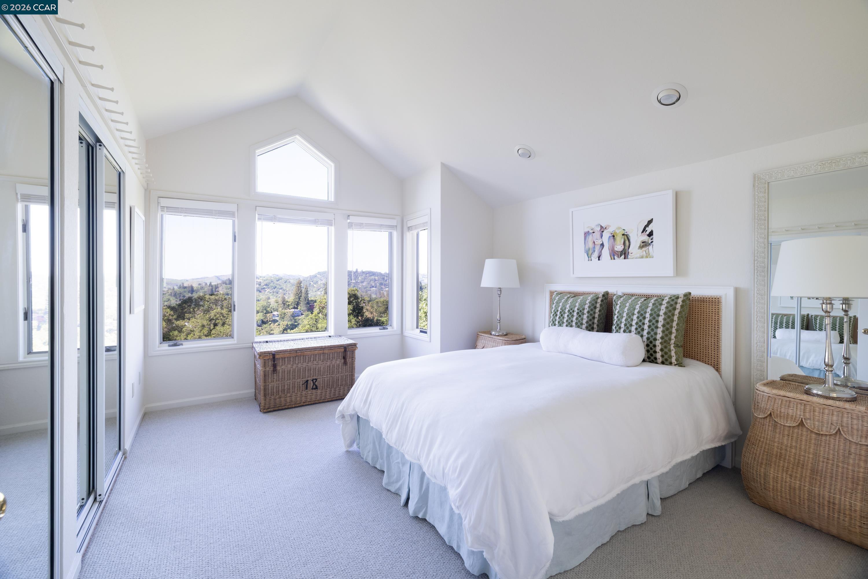 Detail Gallery Image 24 of 36 For 85 La Cuesta Rd., Orinda,  CA 94563 - 4 Beds | 3/1 Baths