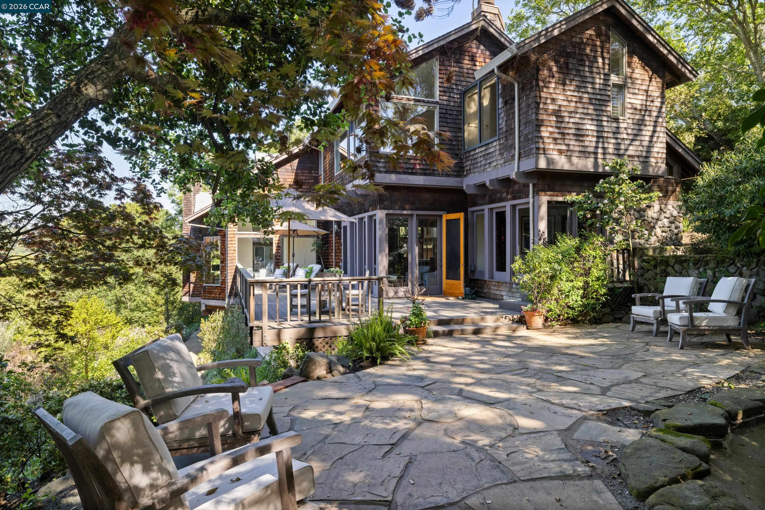 Detail Gallery Image 28 of 36 For 85 La Cuesta Rd., Orinda,  CA 94563 - 4 Beds | 3/1 Baths