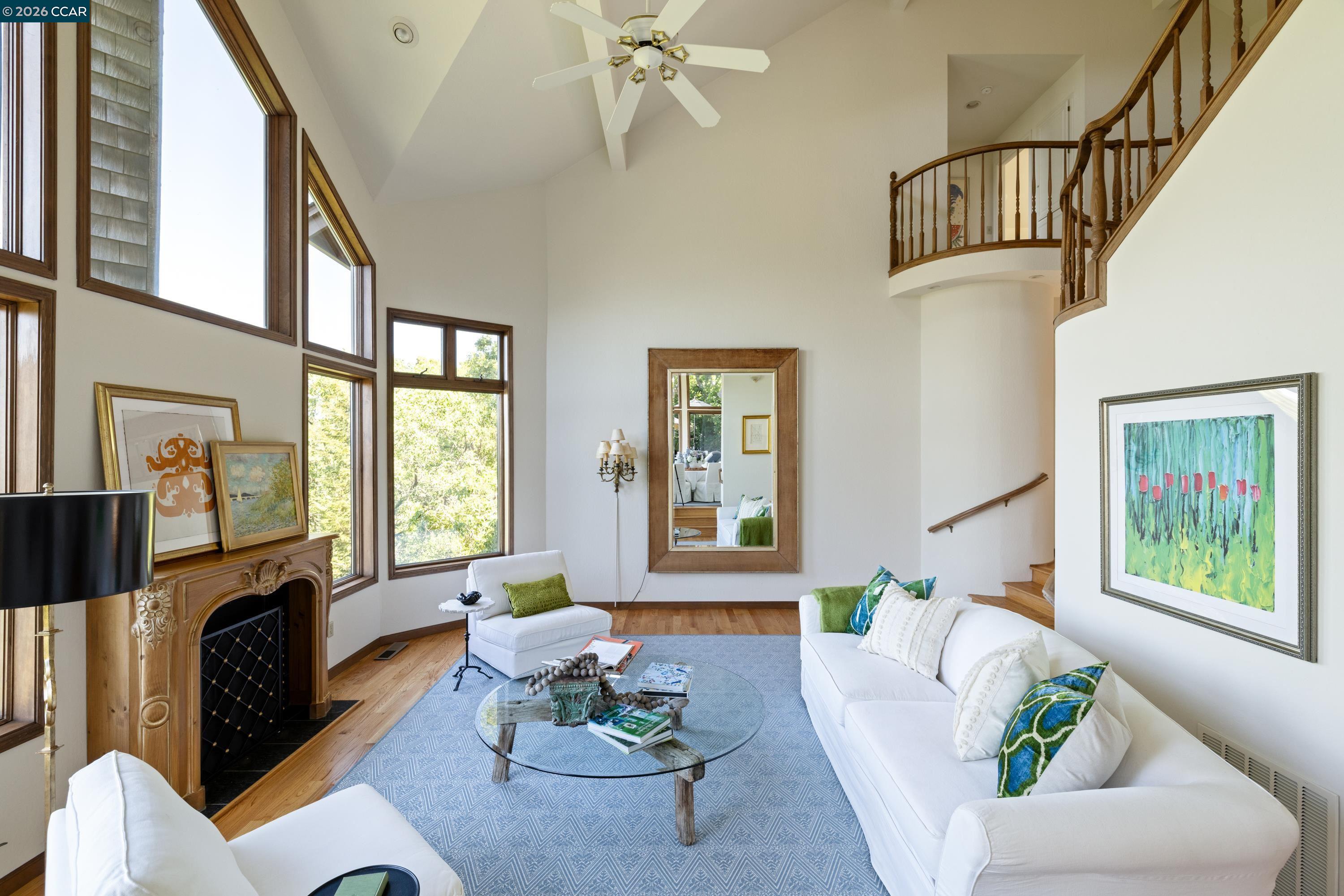 Detail Gallery Image 5 of 36 For 85 La Cuesta Rd., Orinda,  CA 94563 - 4 Beds | 3/1 Baths