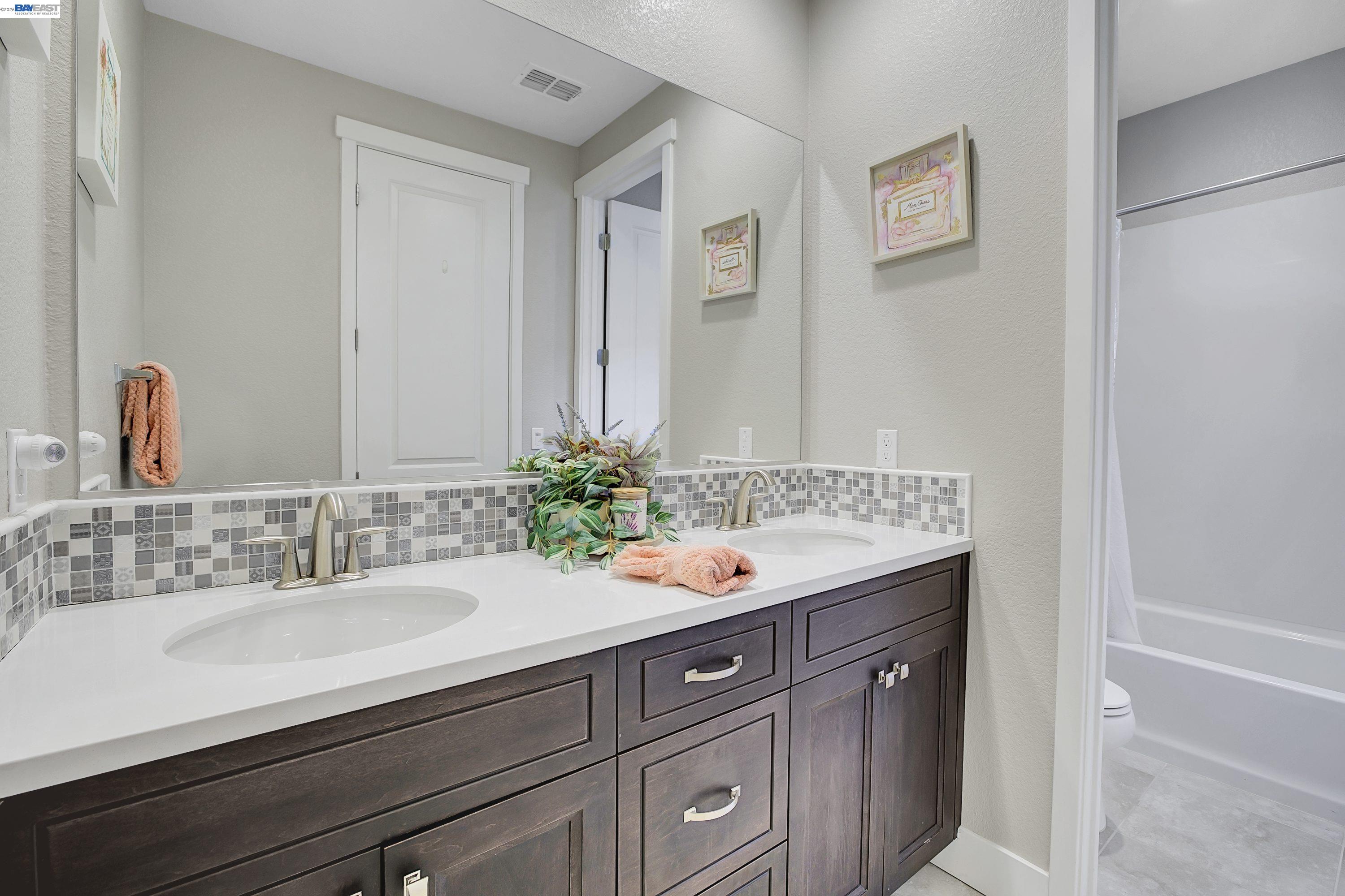 Detail Gallery Image 31 of 39 For 37515 Sea Bank St, Newark,  CA 94560 - 4 Beds | 3 Baths