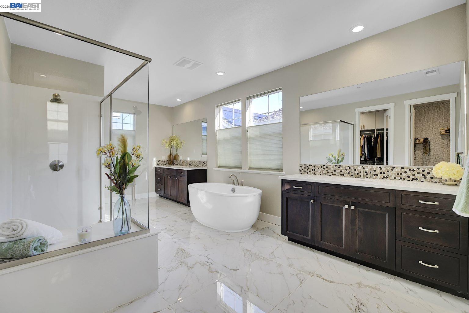 Detail Gallery Image 10 of 39 For 37515 Sea Bank St, Newark,  CA 94560 - 4 Beds | 3 Baths