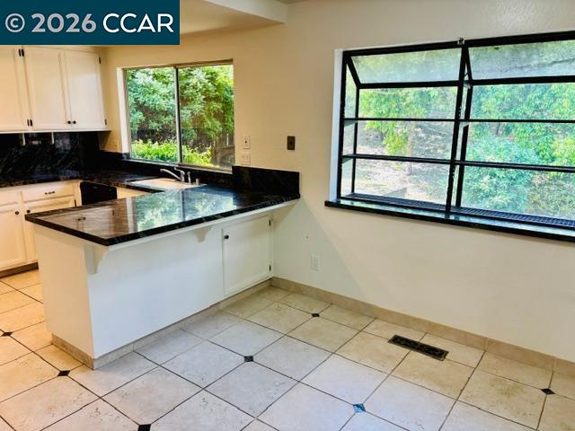 Detail Gallery Image 4 of 24 For 2814 Harris Dr, Antioch,  CA 94509 - 3 Beds | 2/1 Baths