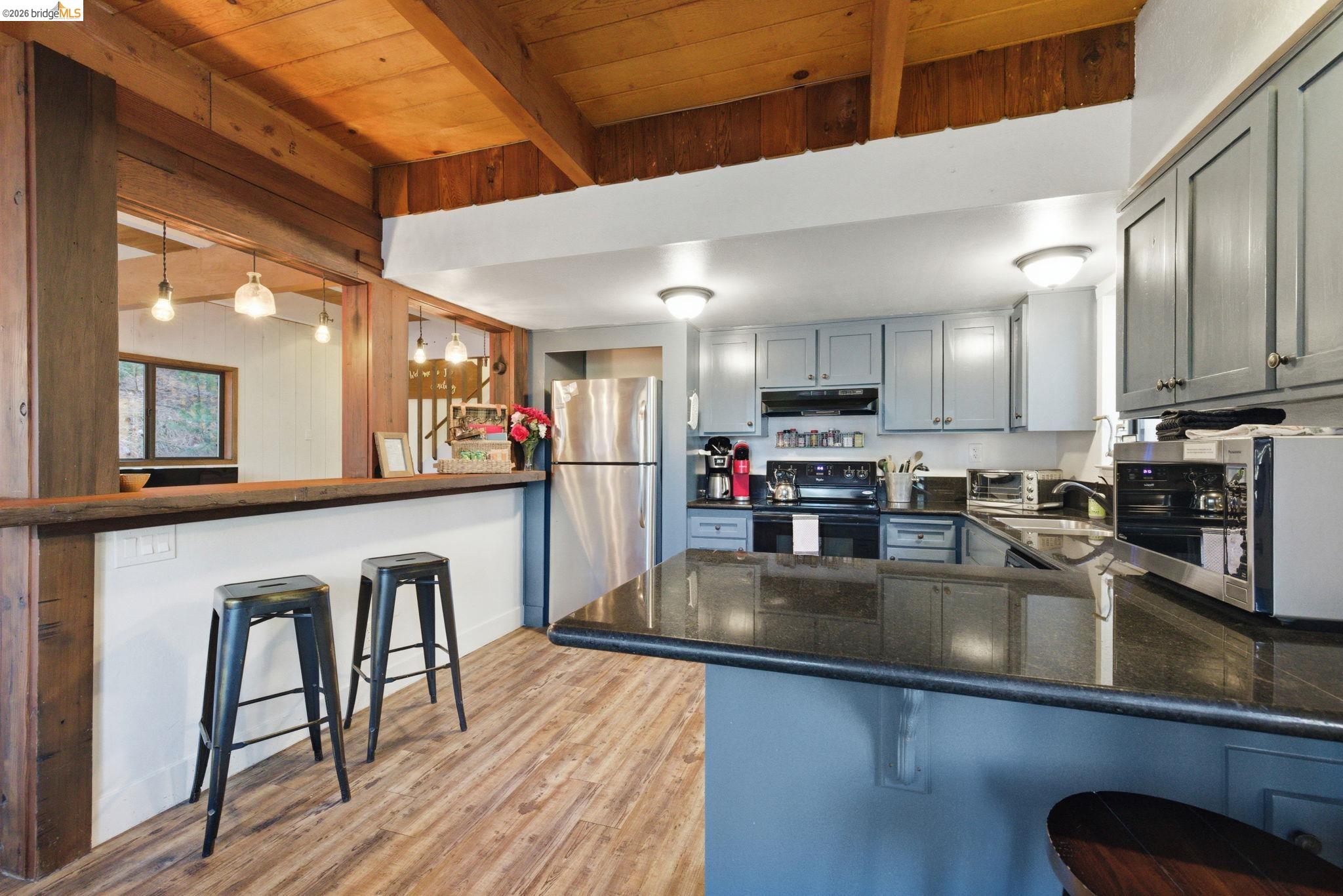 Detail Gallery Image 11 of 42 For 1273 Lilac Dr, Arnold,  CA 95223 - 3 Beds | 2/1 Baths