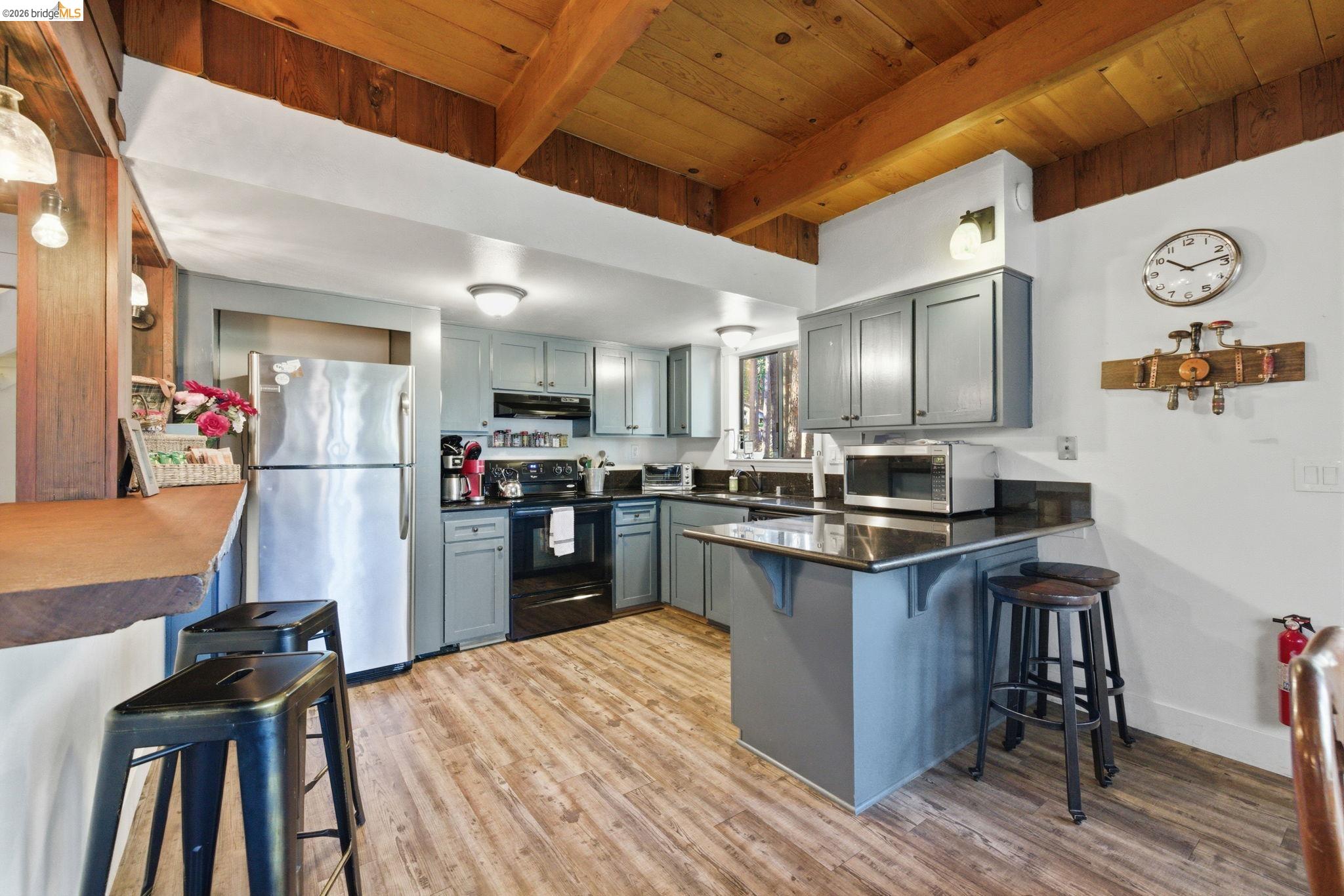 Detail Gallery Image 13 of 42 For 1273 Lilac Dr, Arnold,  CA 95223 - 3 Beds | 2/1 Baths