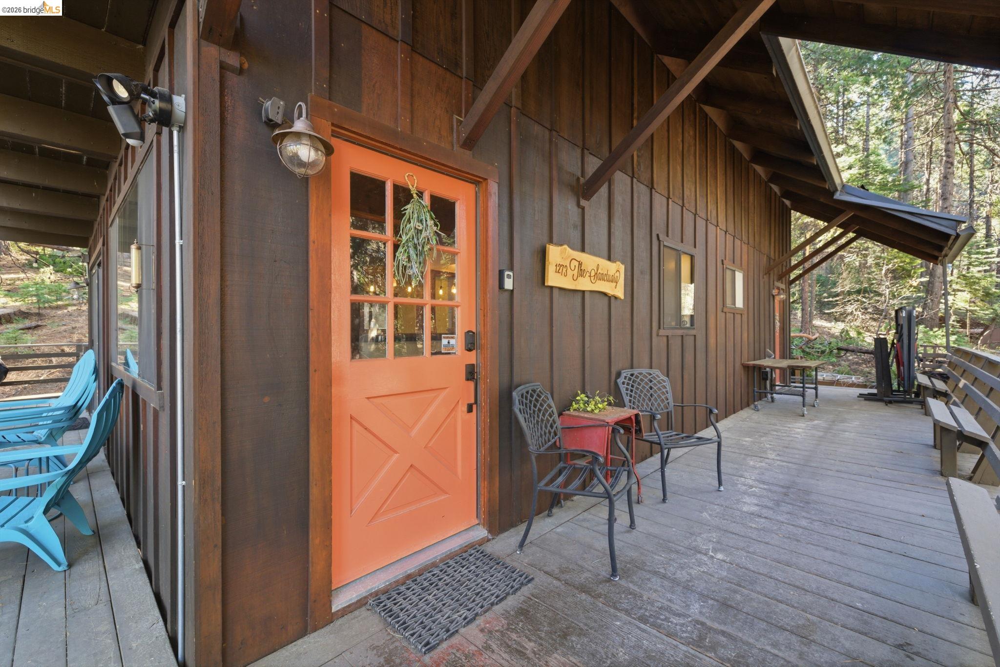 Detail Gallery Image 3 of 42 For 1273 Lilac Dr, Arnold,  CA 95223 - 3 Beds | 2/1 Baths