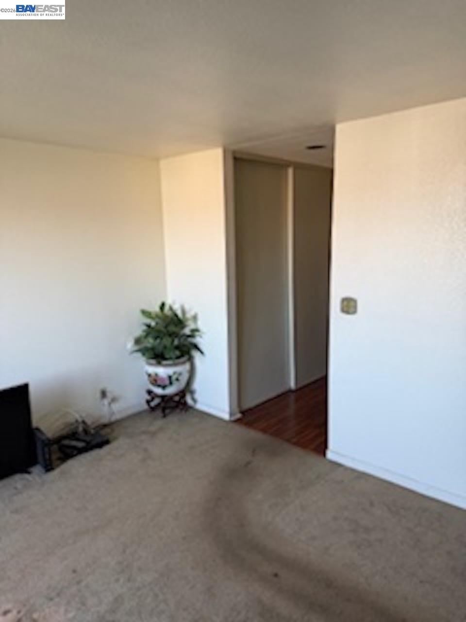 Detail Gallery Image 13 of 20 For 11 Rebecca Ln, San Francisco,  CA 94124 - 2 Beds | 2 Baths