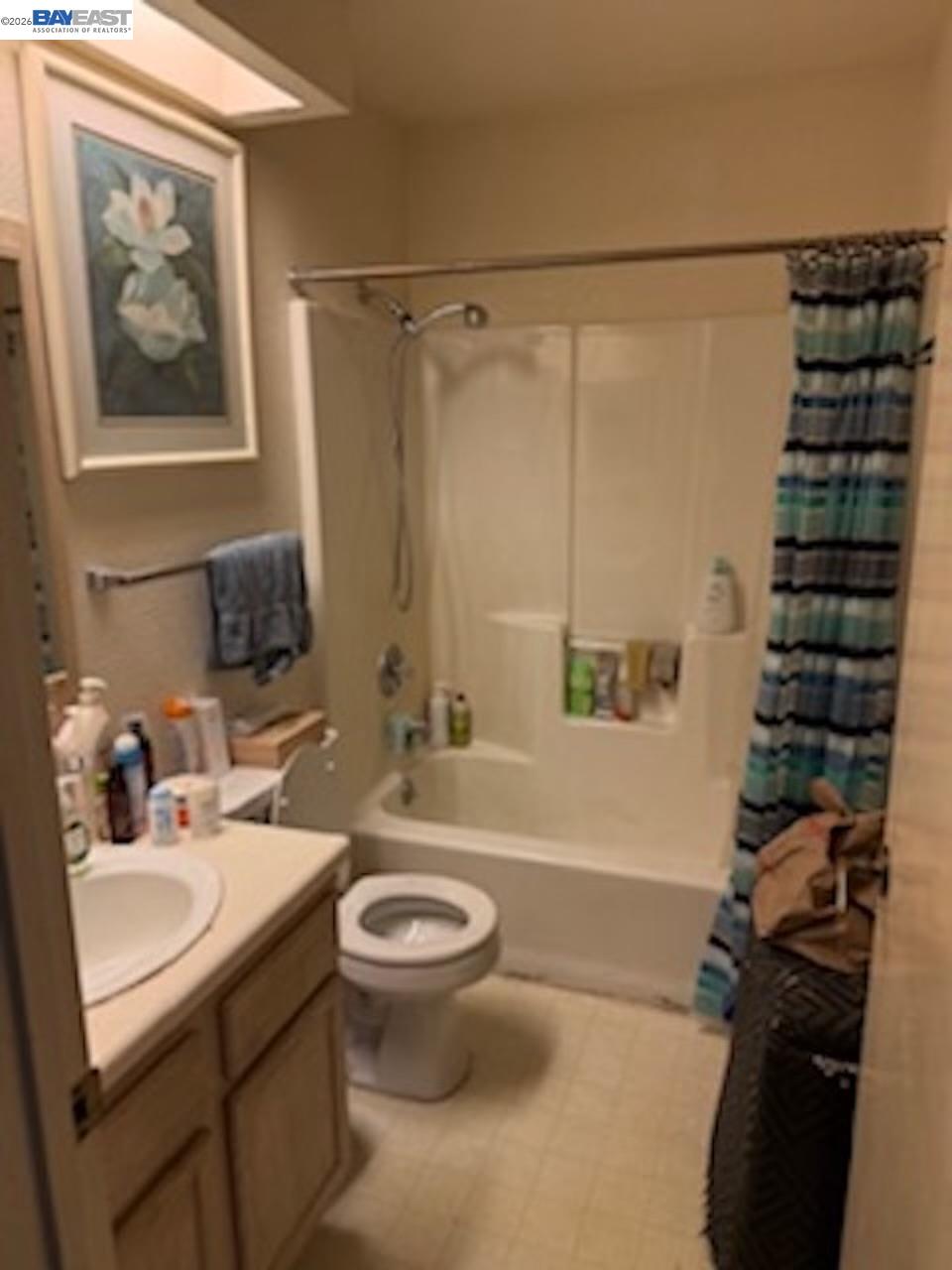 Detail Gallery Image 6 of 20 For 11 Rebecca Ln, San Francisco,  CA 94124 - 2 Beds | 2 Baths