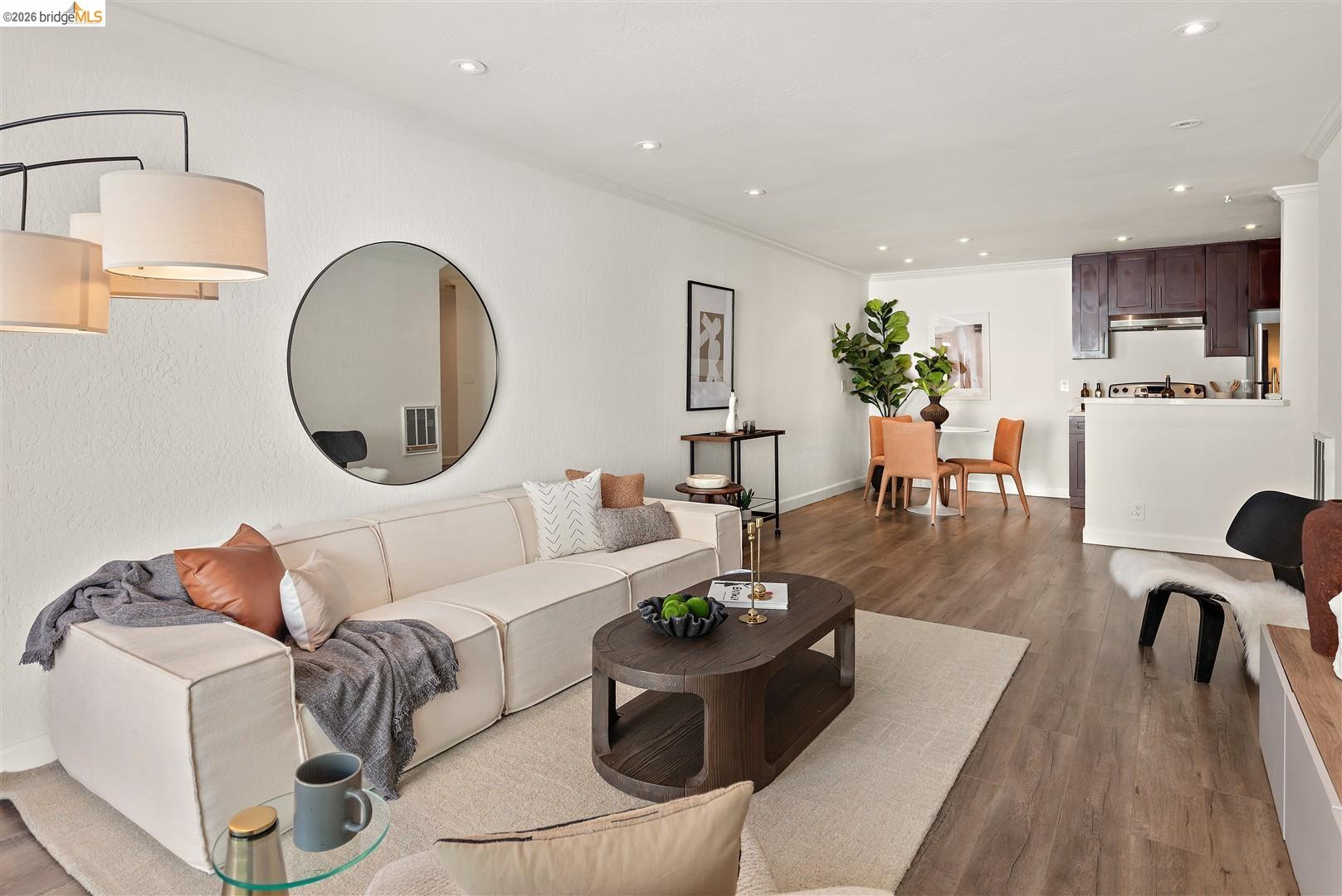 Photo #2: 41128112 Listing: Photo #2