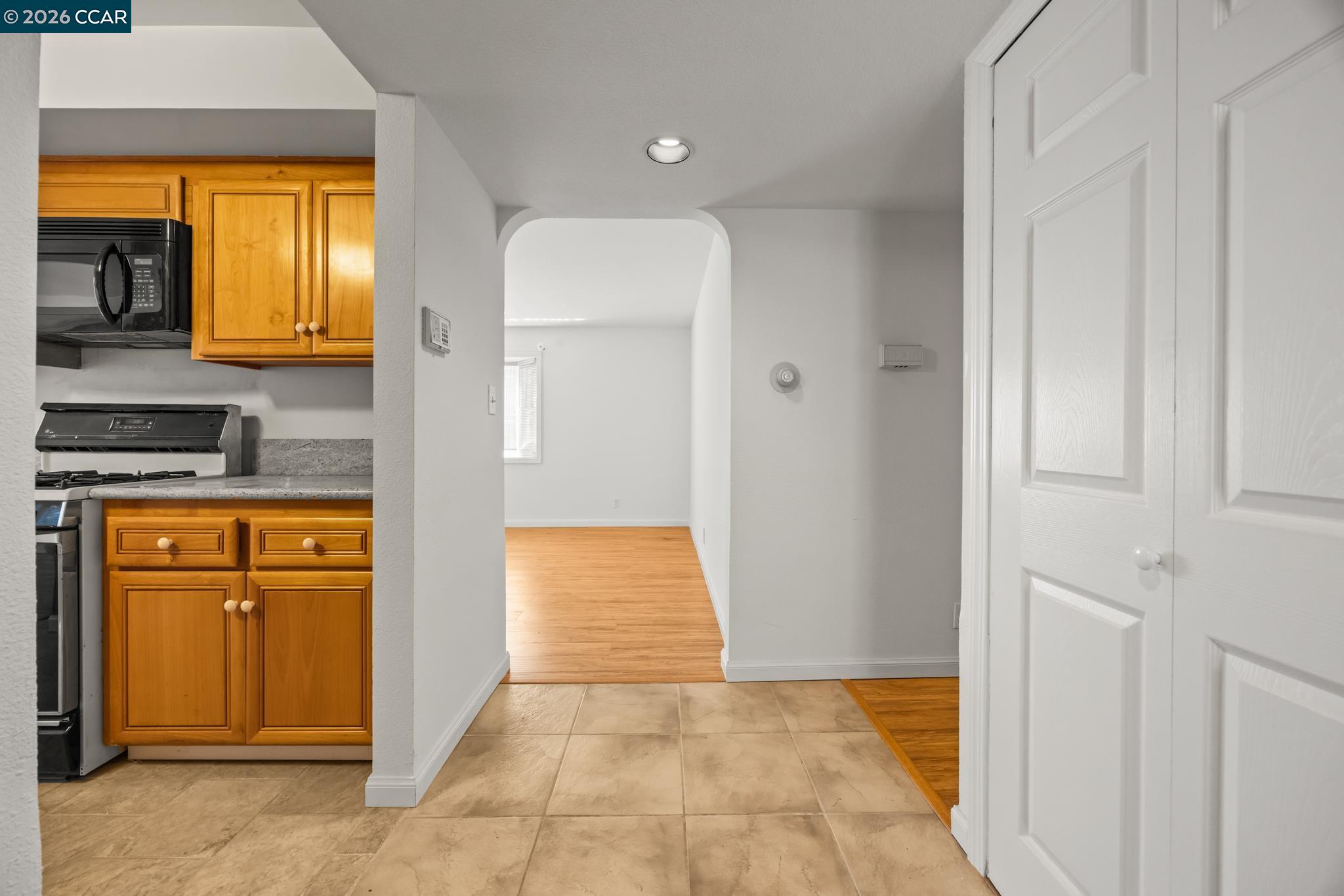 Detail Gallery Image 34 of 47 For 5910 Chabot Rd, Oakland,  CA 94618 - – Beds | – Baths