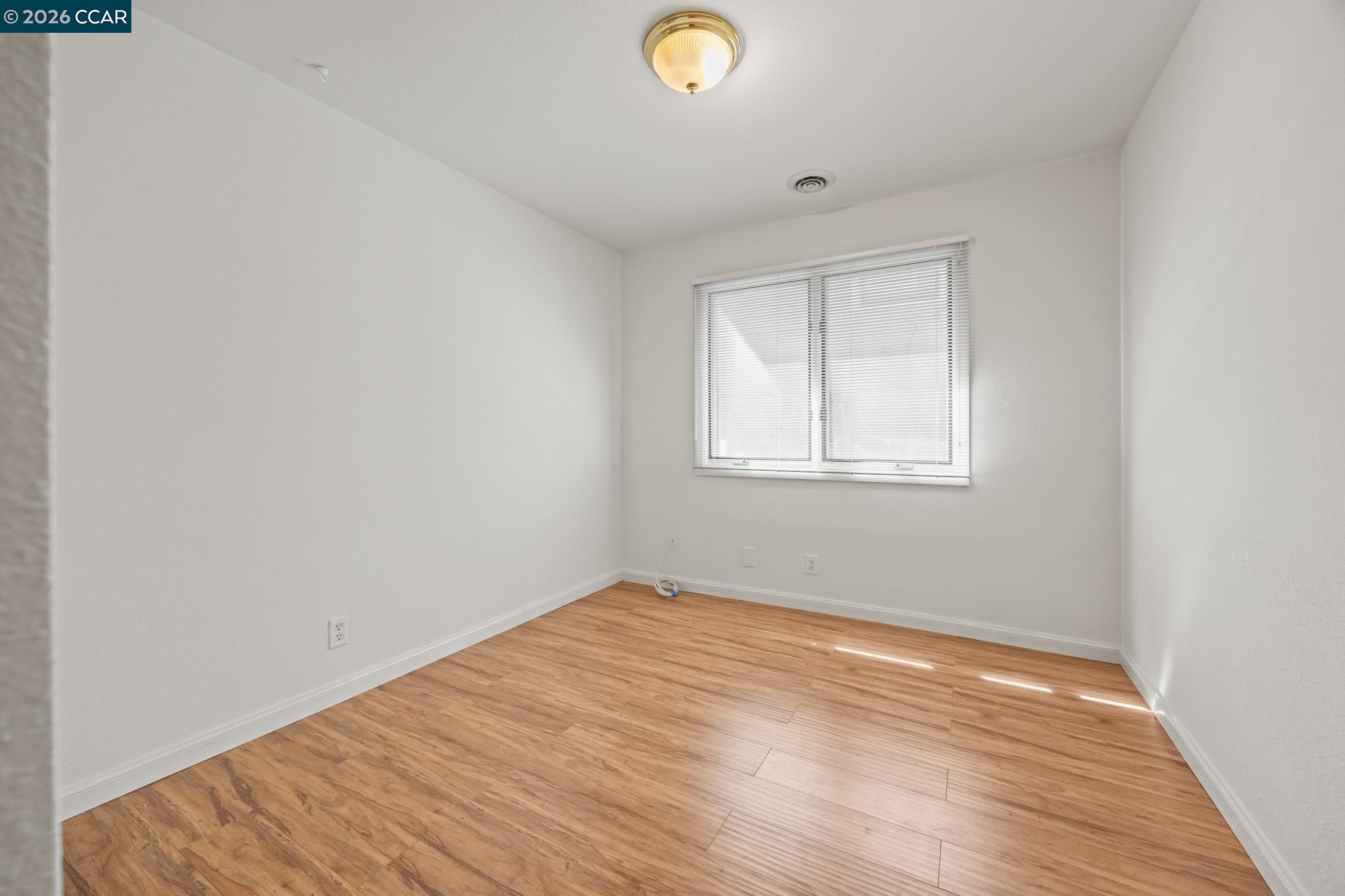 Detail Gallery Image 39 of 47 For 5910 Chabot Rd, Oakland,  CA 94618 - – Beds | – Baths