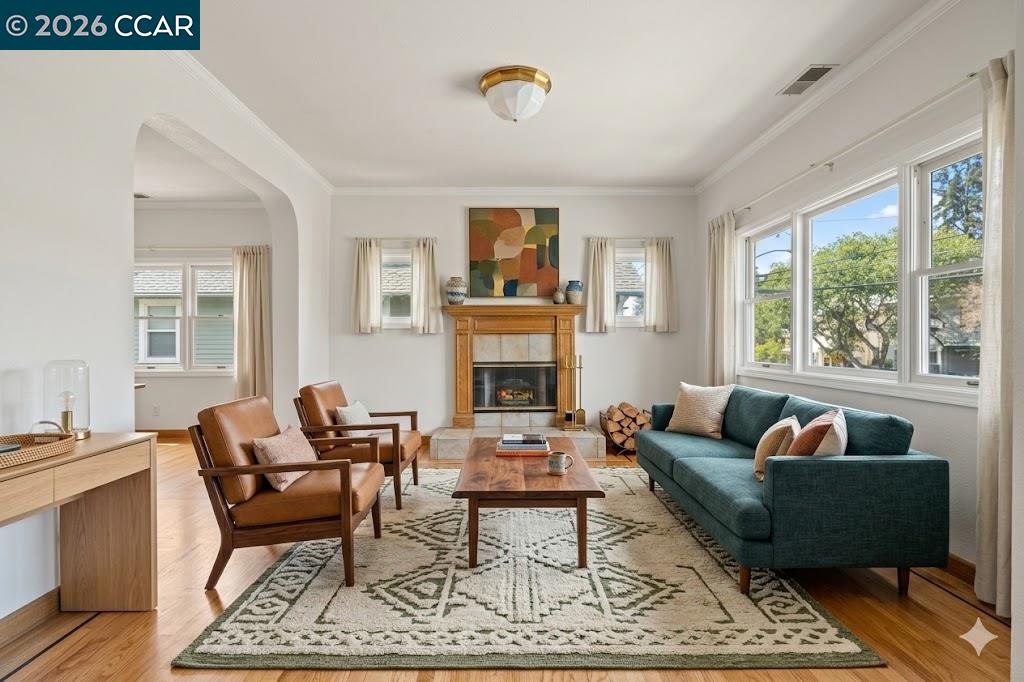 Detail Gallery Image 7 of 47 For 5910 Chabot Rd, Oakland,  CA 94618 - – Beds | – Baths