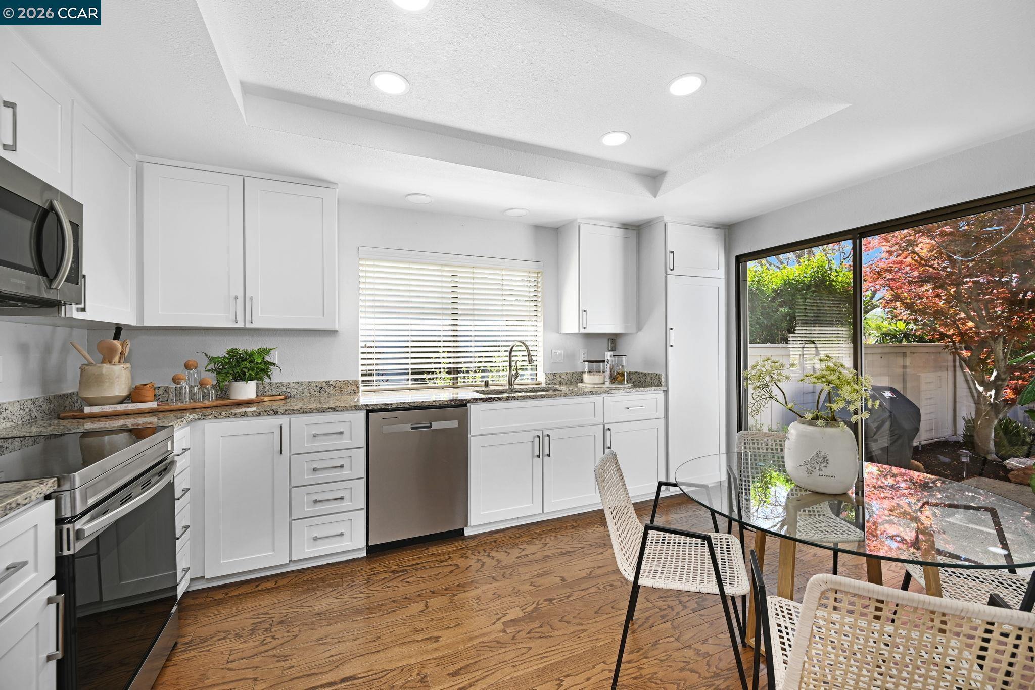 Photo #8: 41128115 Listing: Photo #8