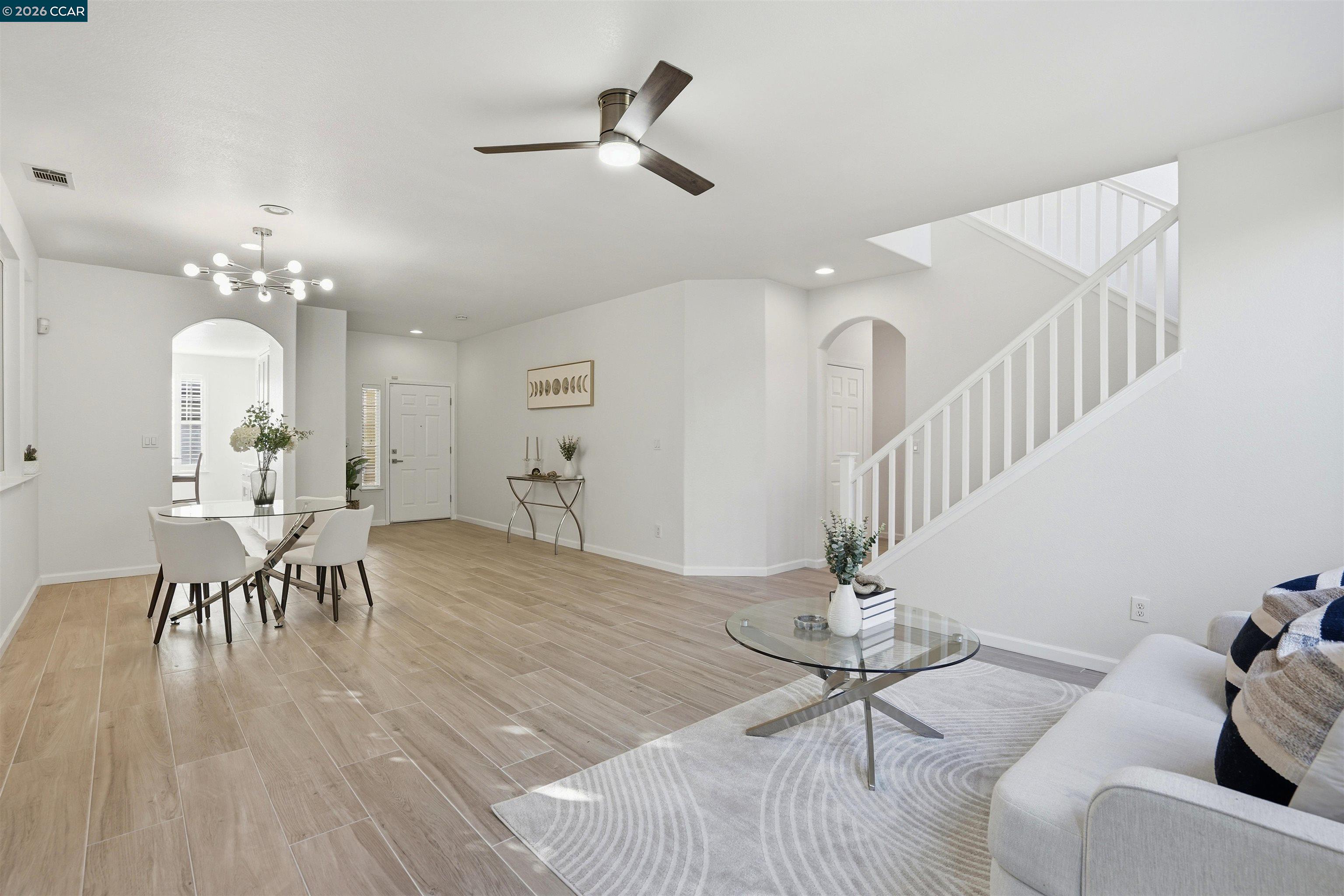 Detail Gallery Image 4 of 18 For 106 Lookout Ct, Hercules,  CA 94547 - 4 Beds | 3 Baths