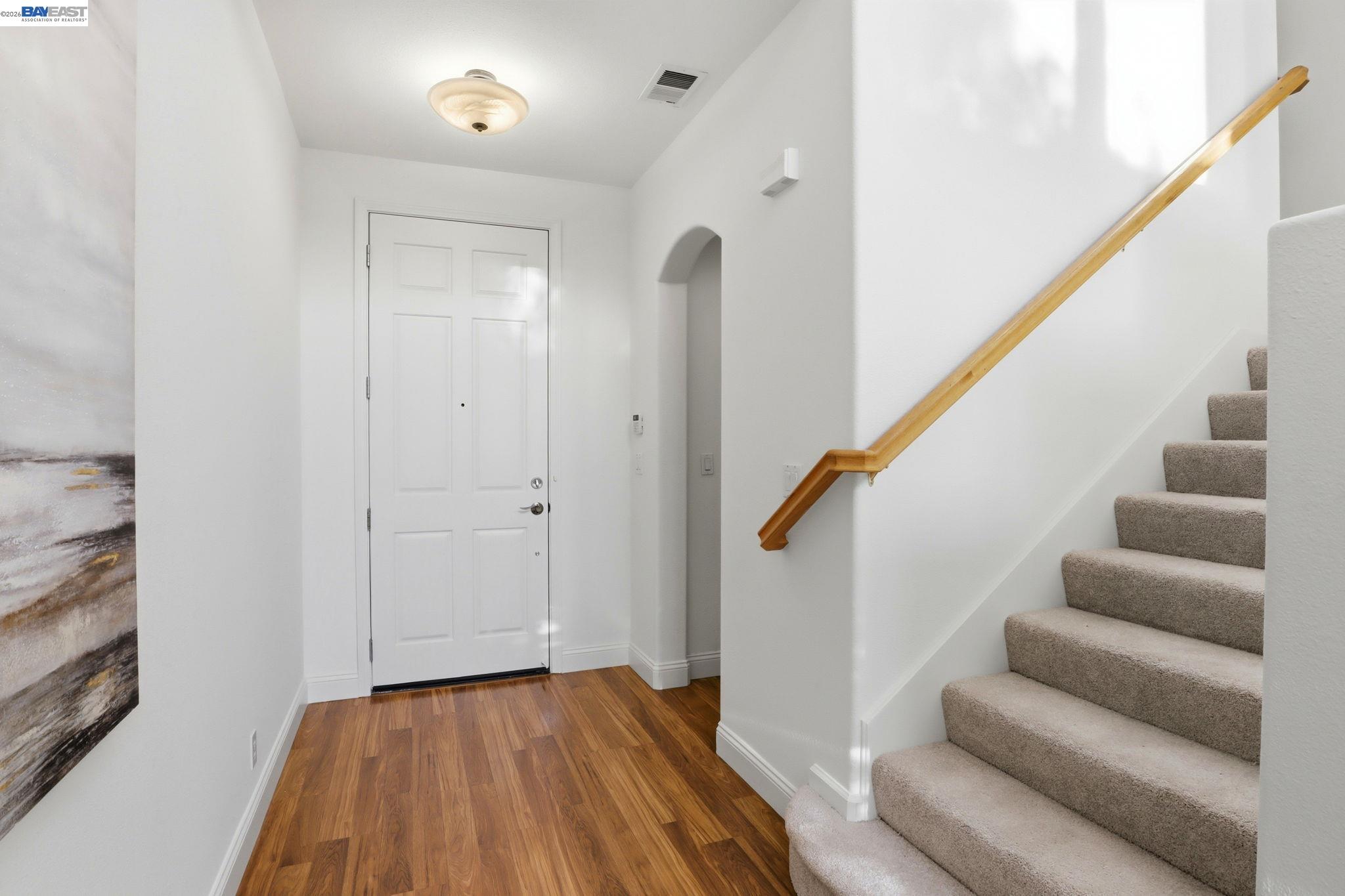 Photo #3: 41128120 Listing: Photo #3