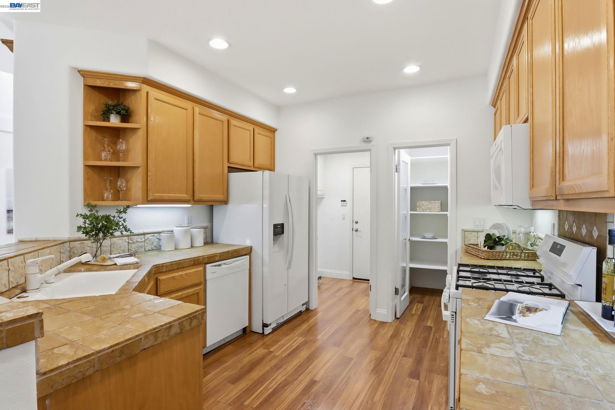 Photo #9: 41128120 Listing: Photo #9