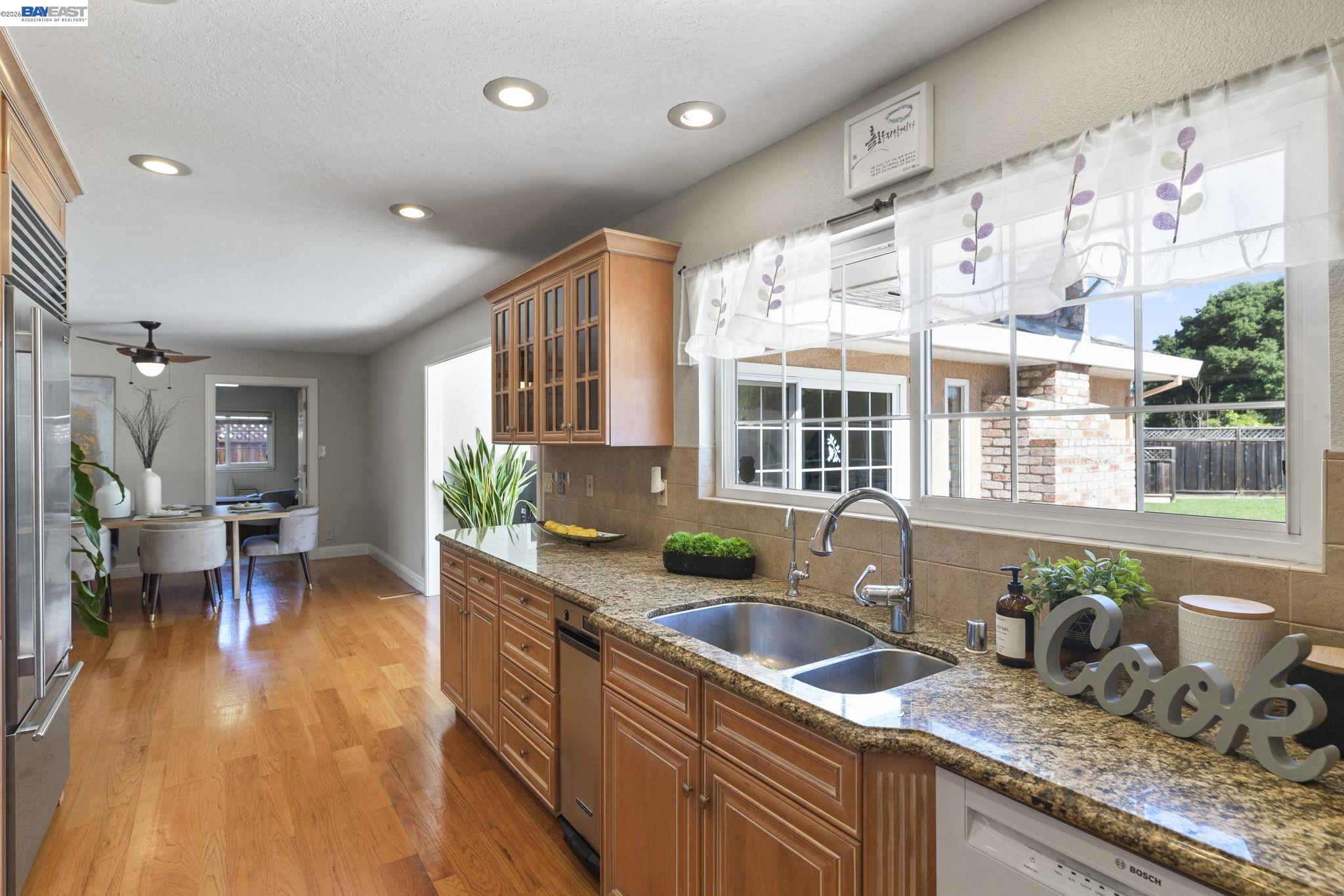 Detail Gallery Image 7 of 60 For 38236 Kimbro St, Fremont,  CA 94536 - 5 Beds | 3 Baths