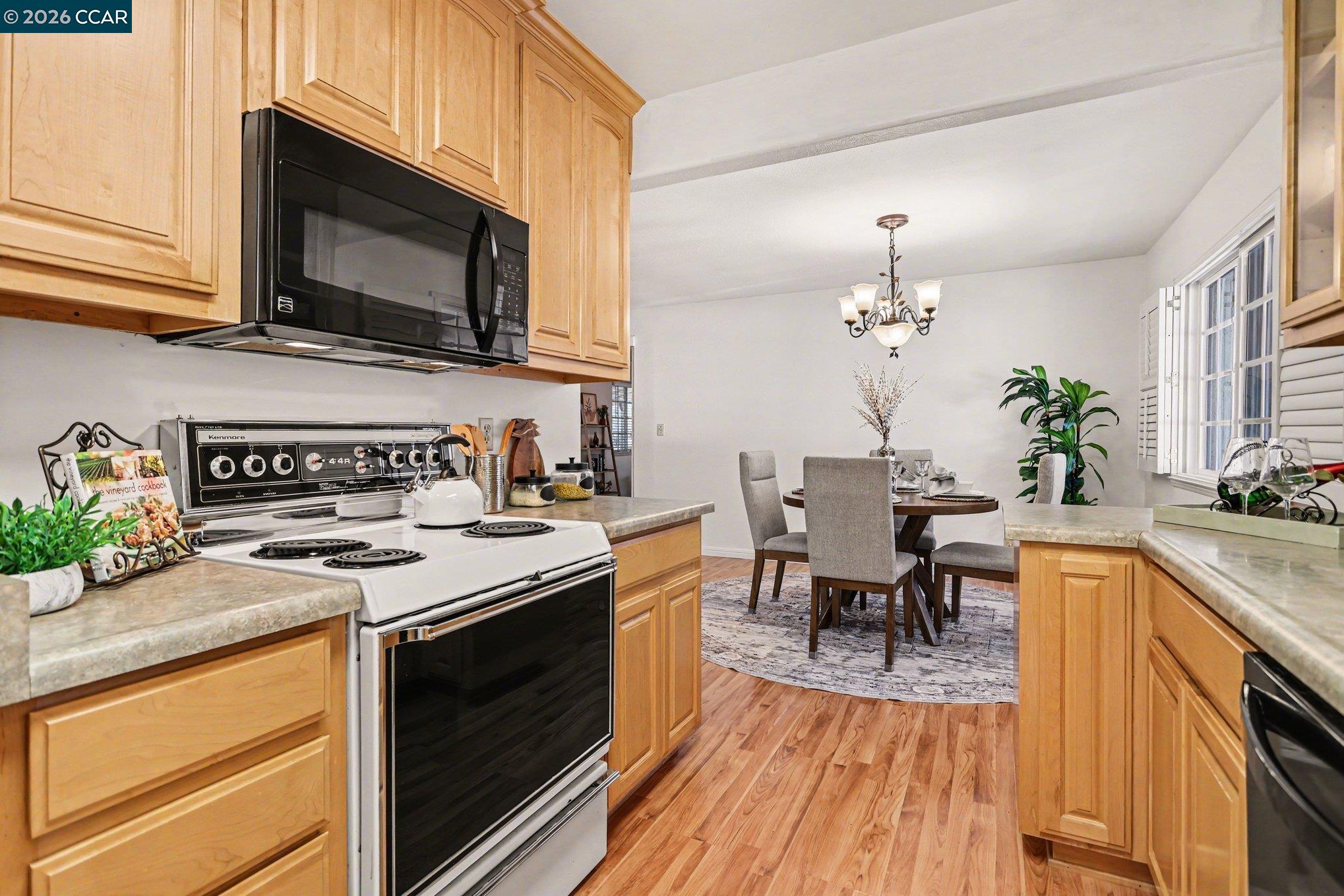 Detail Gallery Image 7 of 45 For 1451 Franklin Canyon Rd, Martinez,  CA 94553 - 3 Beds | 2 Baths