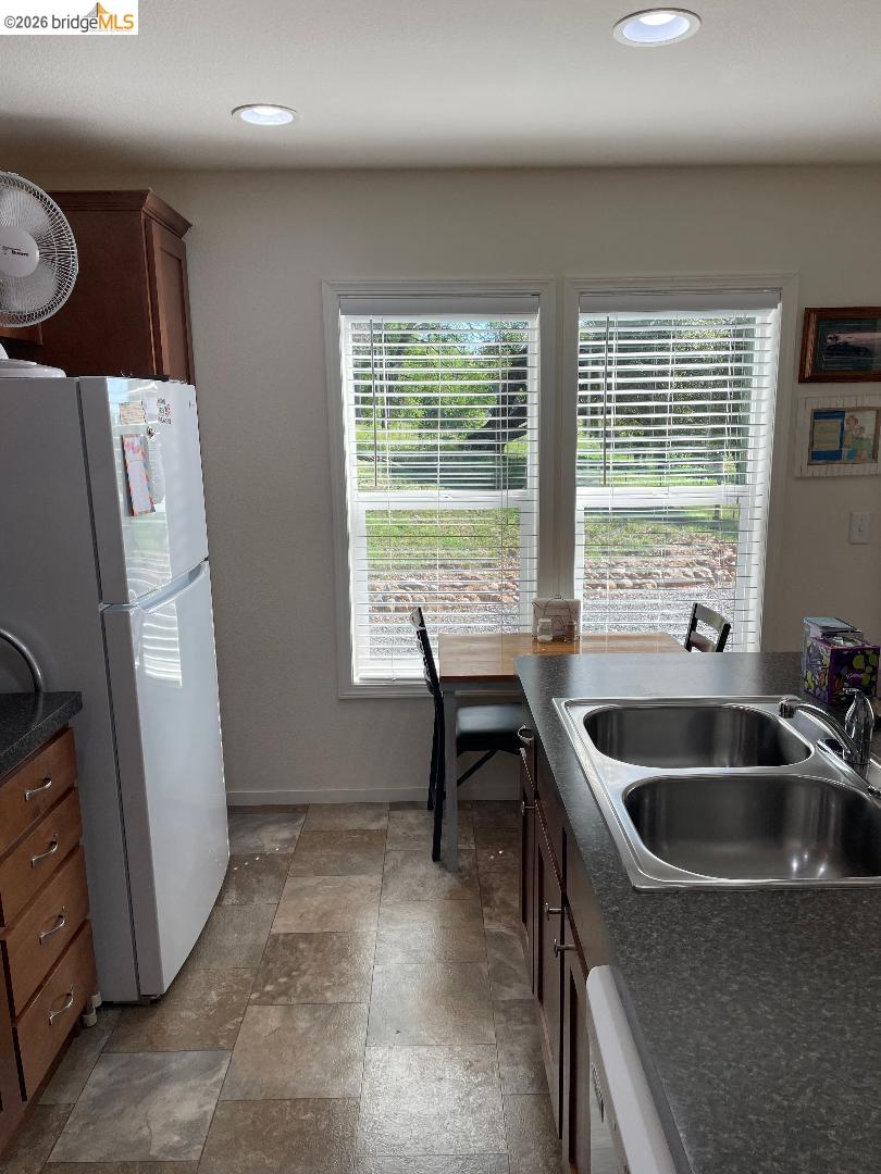 Detail Gallery Image 7 of 42 For 18571 Maple Ave, Tuolumne,  CA 95379 - 2 Beds | 2 Baths