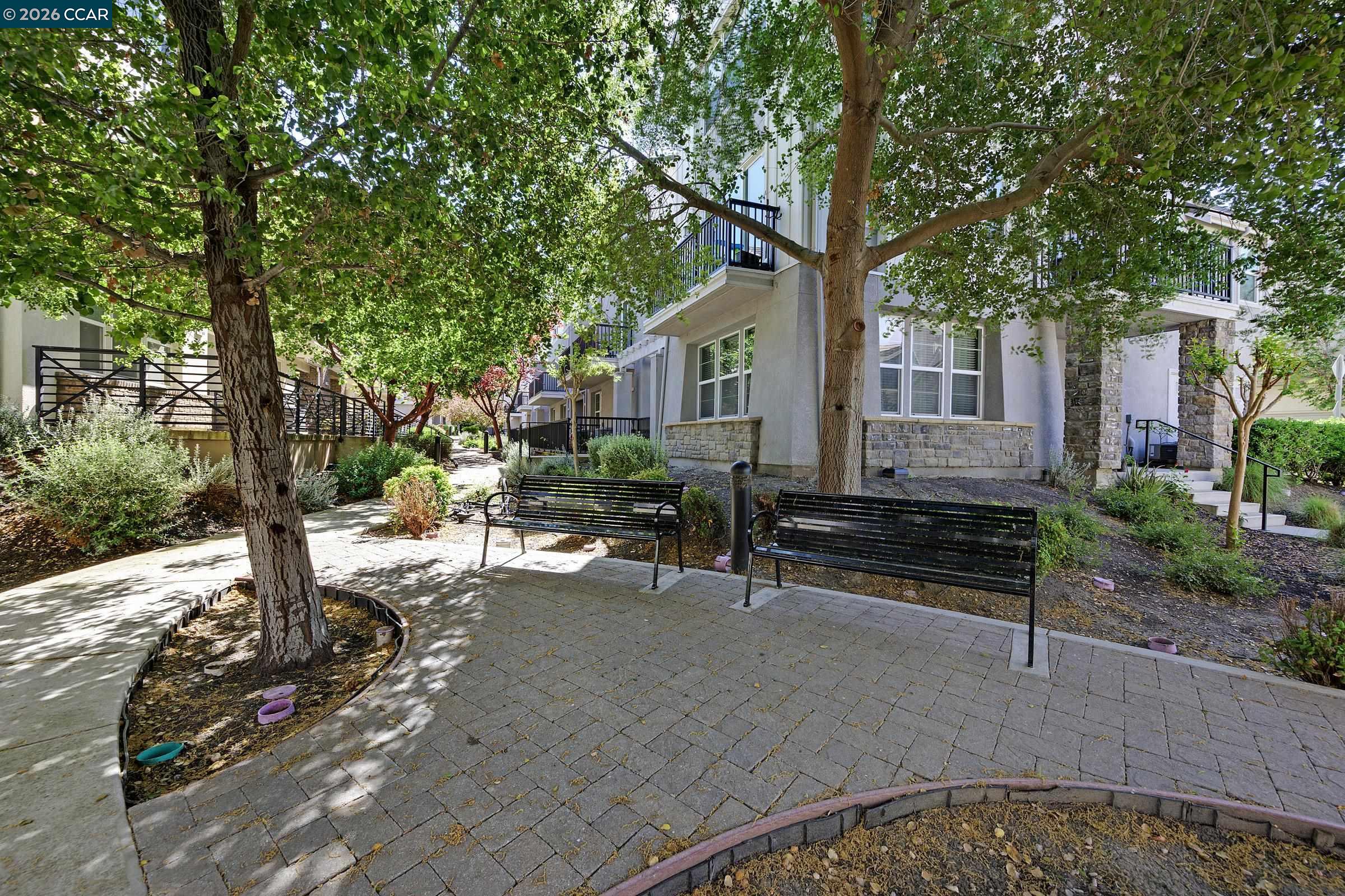 Photo #41: 41128124 Listing: Photo #41