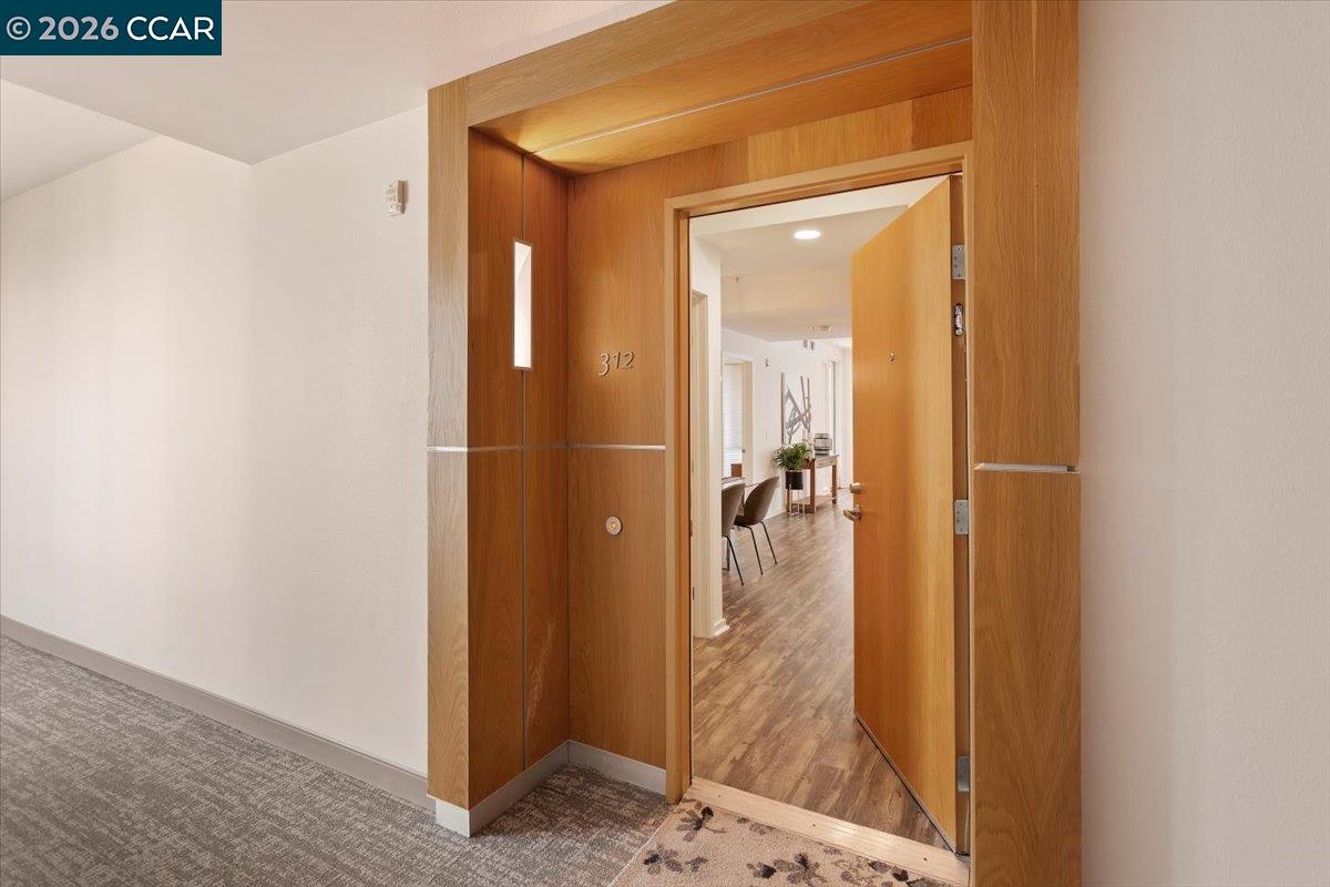 Photo #2: 41128126 Listing: Photo #2