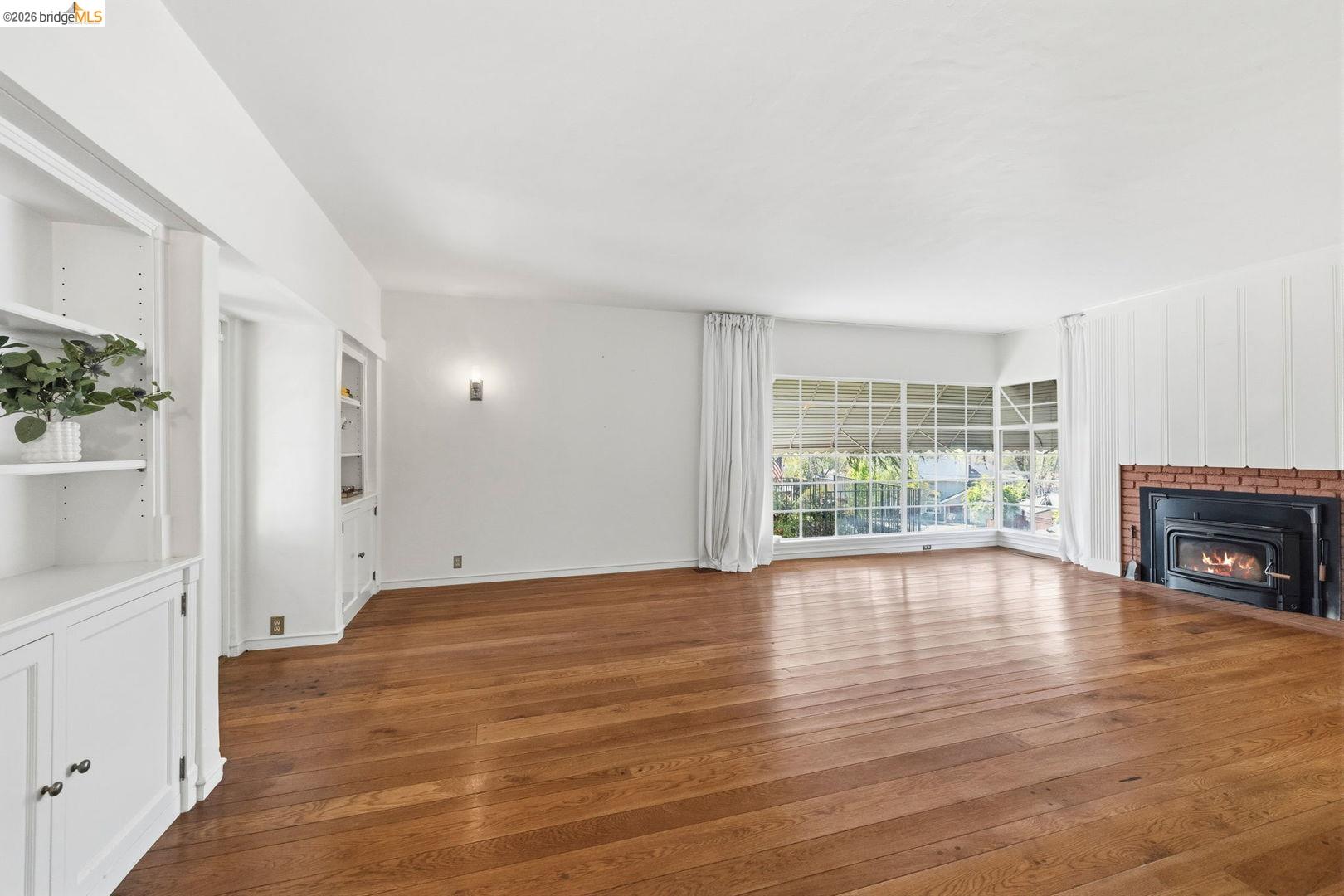 Detail Gallery Image 11 of 53 For 105 Terrace Ave, Sonora,  CA 95370 - 4 Beds | 3/1 Baths