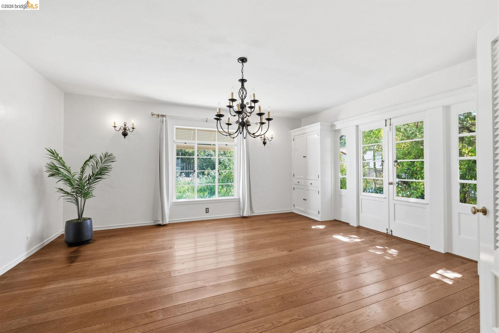 Detail Gallery Image 17 of 53 For 105 Terrace Ave, Sonora,  CA 95370 - 4 Beds | 3/1 Baths