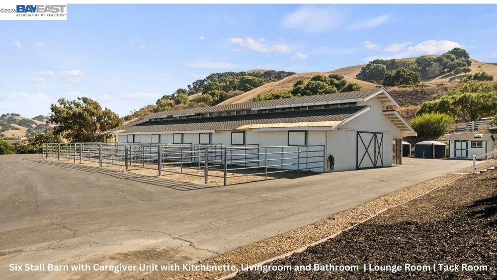 Detail Gallery Image 7 of 59 For 5280 Sheridan, Pleasanton,  CA 94586 - 4 Beds | 4/1 Baths