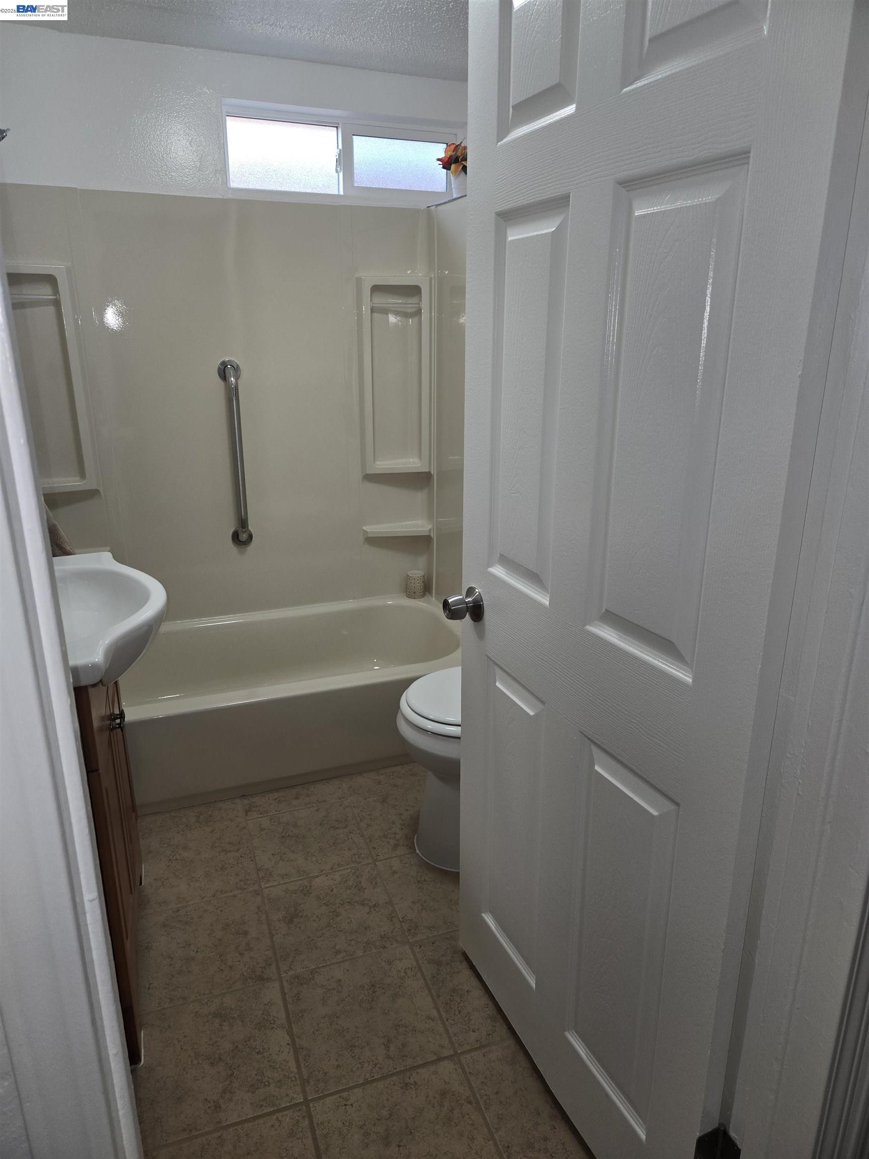 Detail Gallery Image 13 of 16 For 1840 6th, North Richmond,  CA 94801 - 2 Beds | 1 Baths