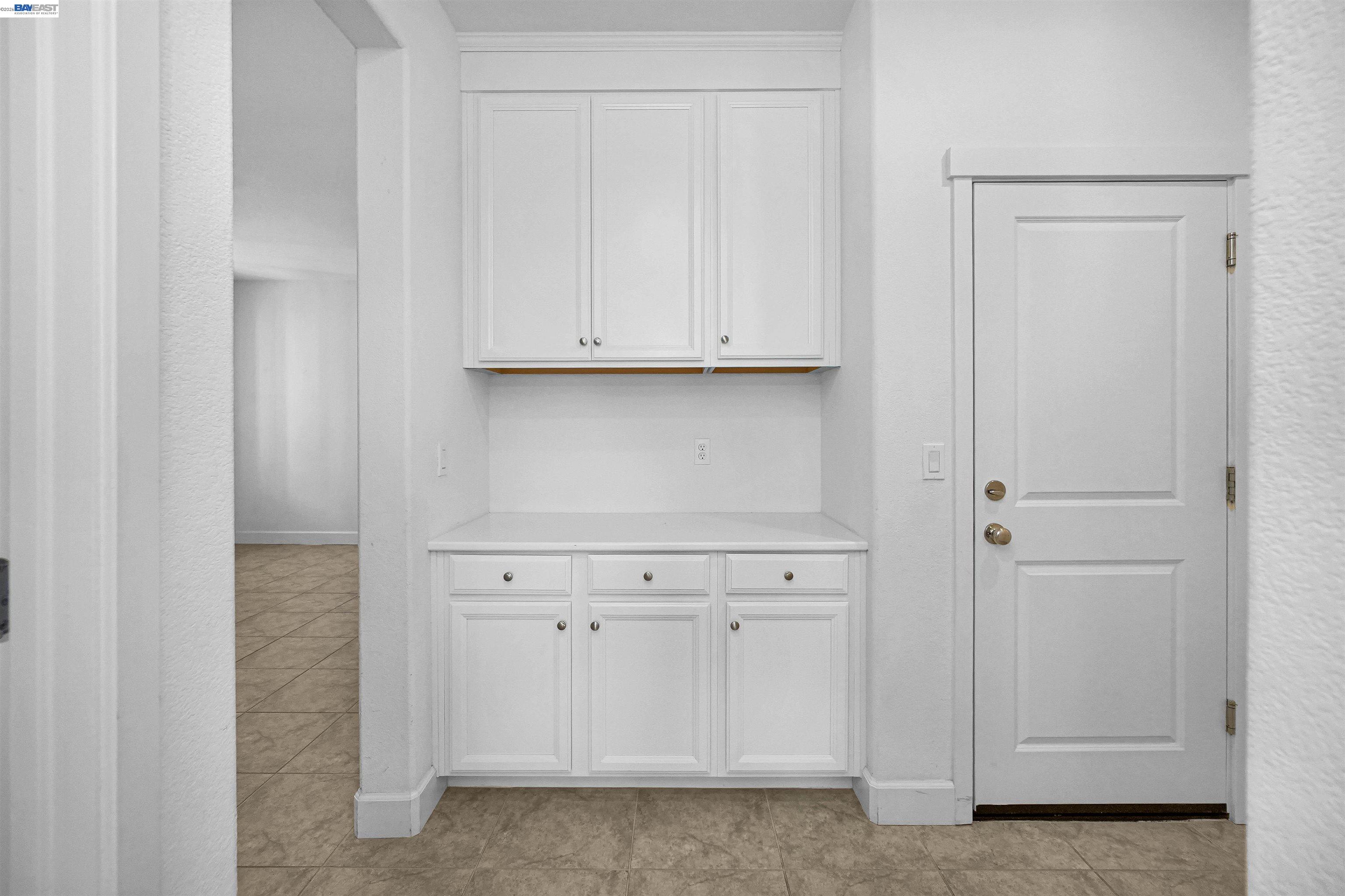 Detail Gallery Image 21 of 55 For 5323 Potter Valley Ln, Antioch,  CA 94531 - 4 Beds | 3 Baths