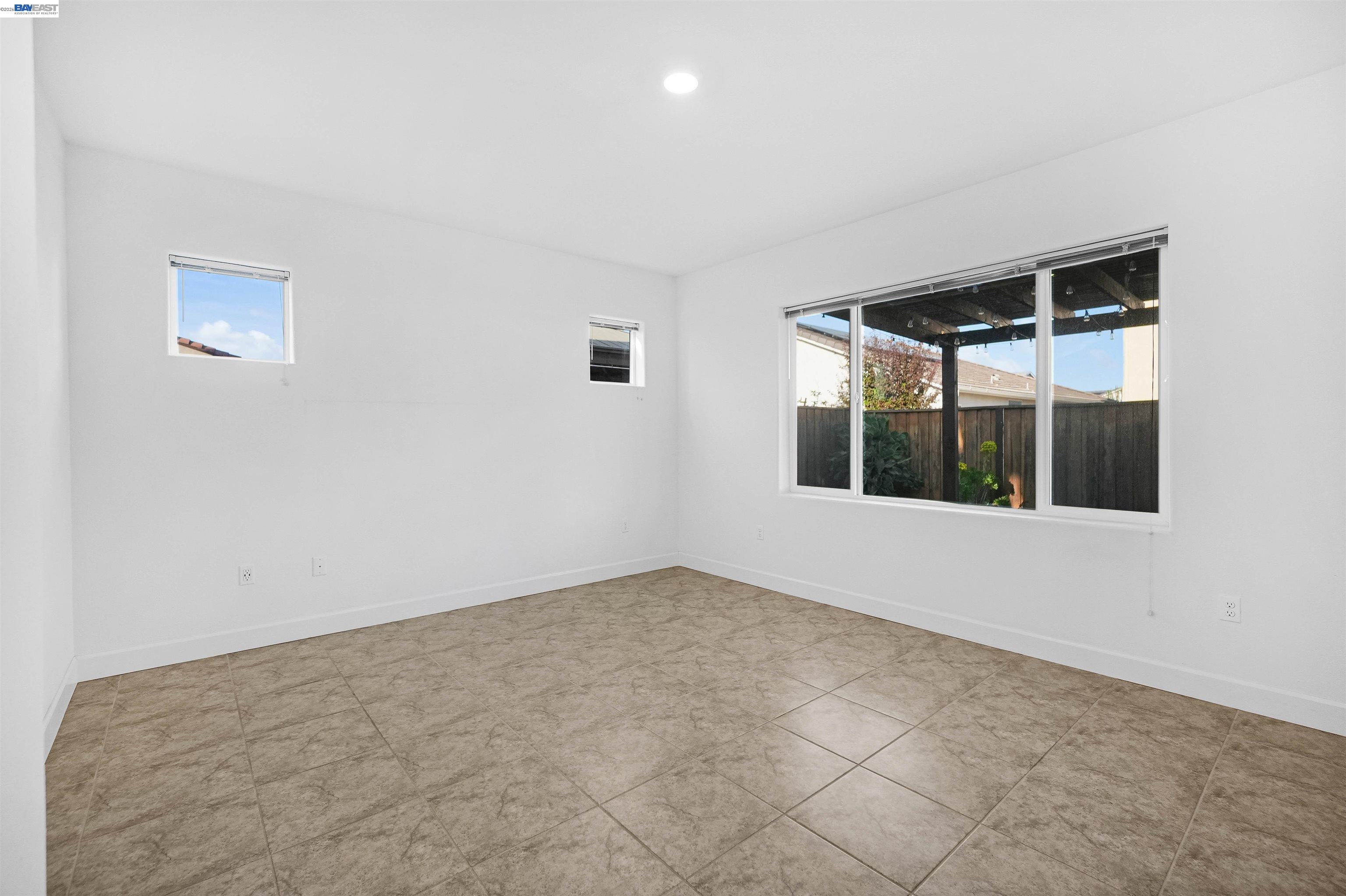 Detail Gallery Image 36 of 55 For 5323 Potter Valley Ln, Antioch,  CA 94531 - 4 Beds | 3 Baths