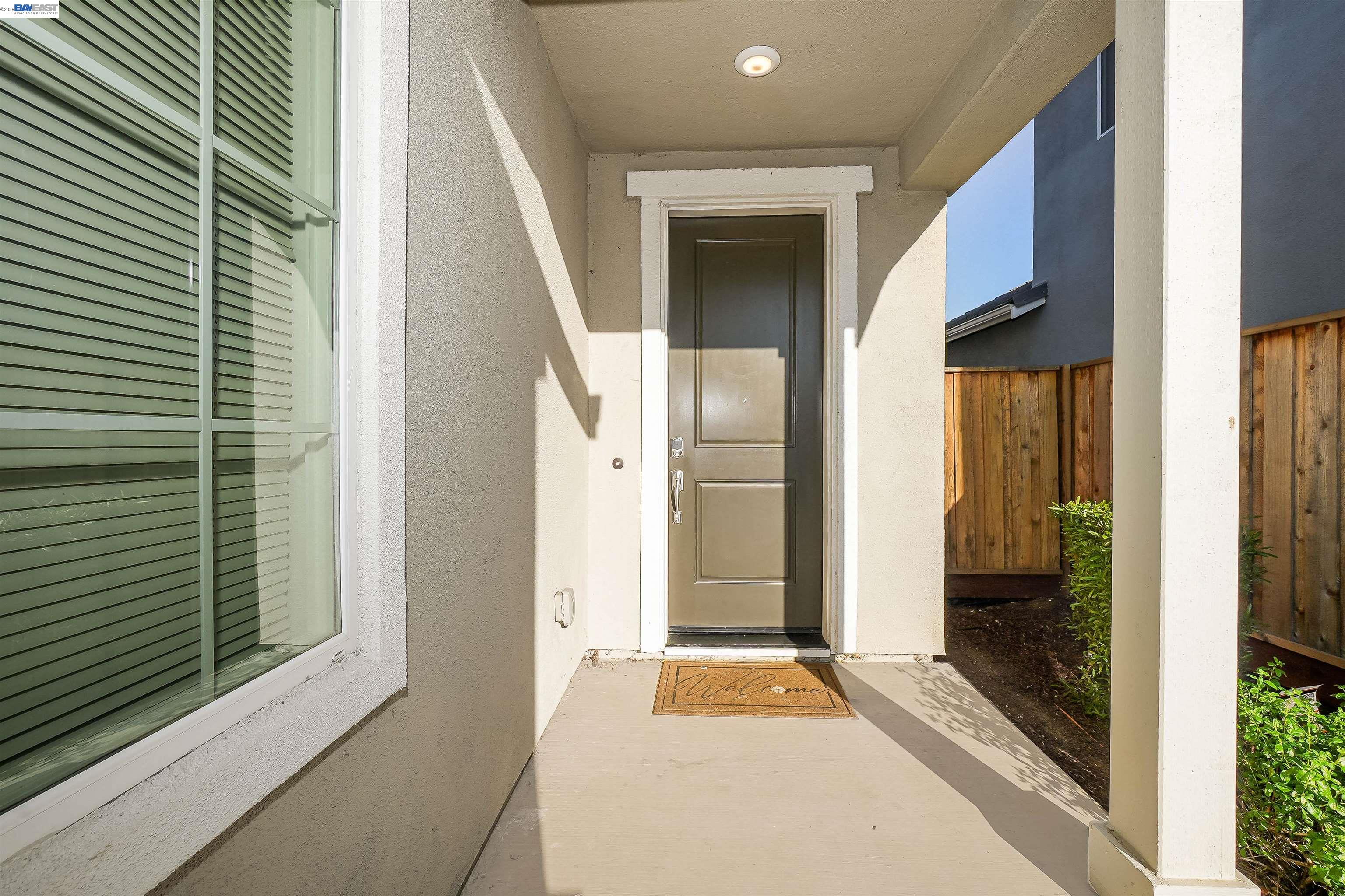 Detail Gallery Image 8 of 55 For 5323 Potter Valley Ln, Antioch,  CA 94531 - 4 Beds | 3 Baths