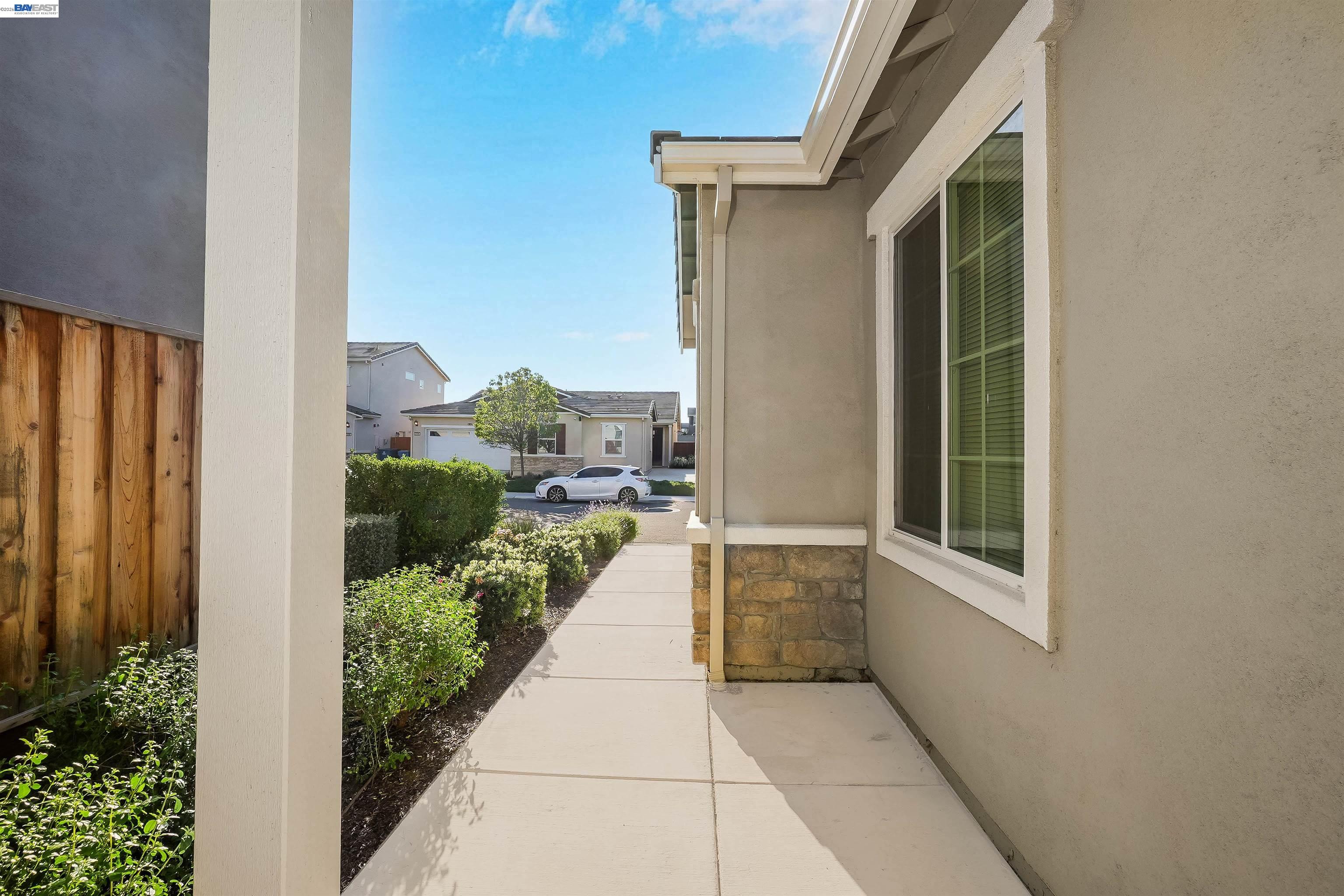 Detail Gallery Image 9 of 55 For 5323 Potter Valley Ln, Antioch,  CA 94531 - 4 Beds | 3 Baths