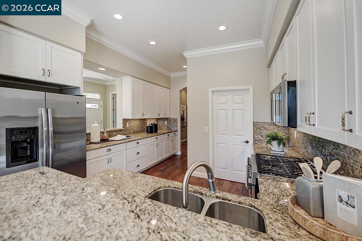 Photo #21: 41128135 Listing: Photo #21