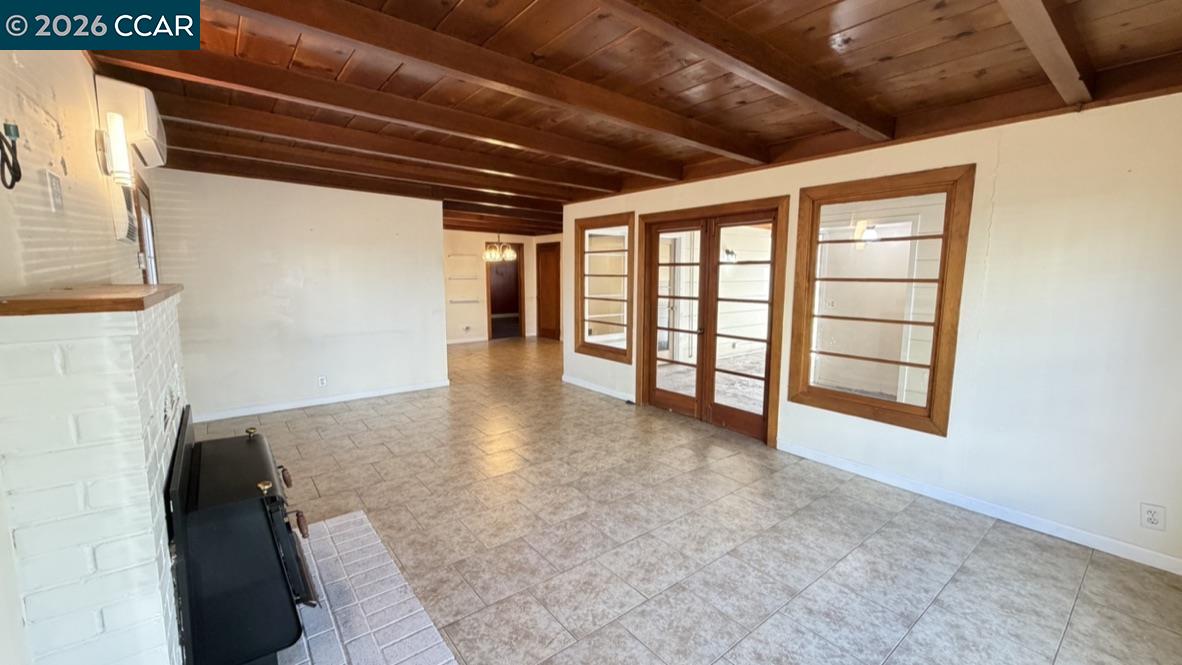 Detail Gallery Image 5 of 29 For 5284 Elm Ln, Oakley,  CA 94561 - 3 Beds | 1 Baths