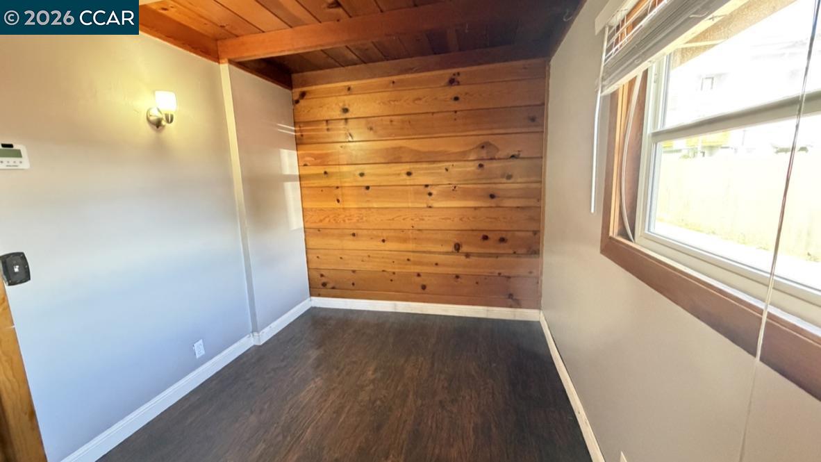 Detail Gallery Image 8 of 29 For 5284 Elm Ln, Oakley,  CA 94561 - 3 Beds | 1 Baths