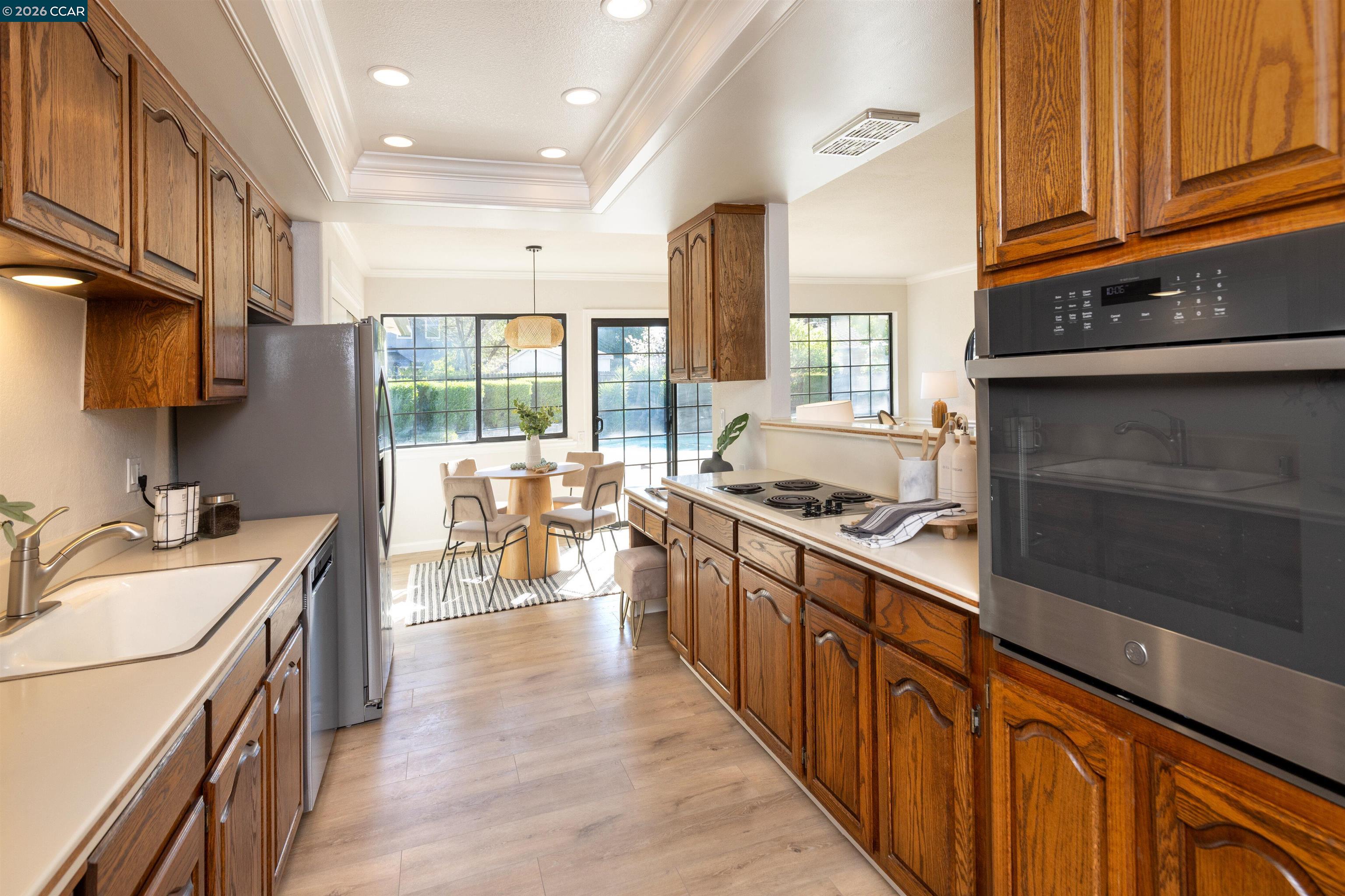 Detail Gallery Image 14 of 33 For 3691 Chillingham Ct, Pleasanton,  CA 94588 - 4 Beds | 2 Baths