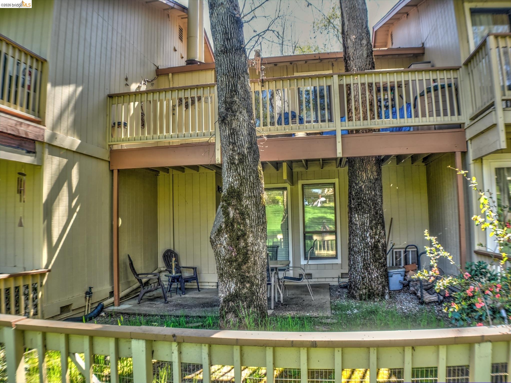 Detail Gallery Image 2 of 39 For 19166 Dyer Ct, Groveland,  CA 95321 - 2 Beds | 2 Baths