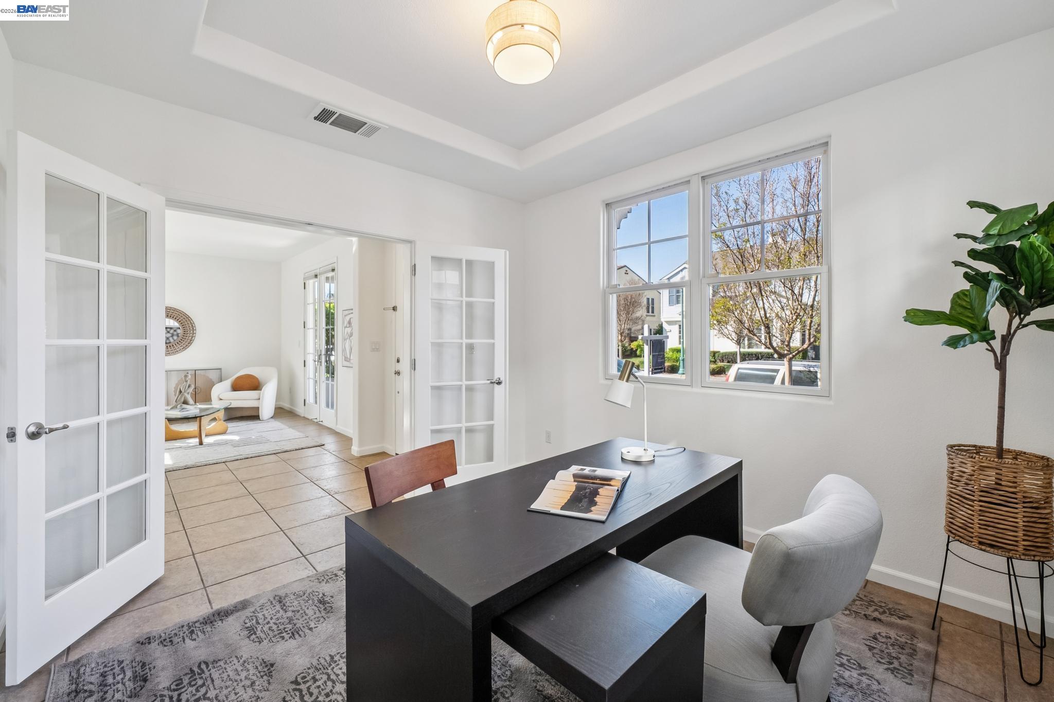 Detail Gallery Image 9 of 56 For 220 Hollister Avenue, Alameda,  CA 94501 - 3 Beds | 3 Baths