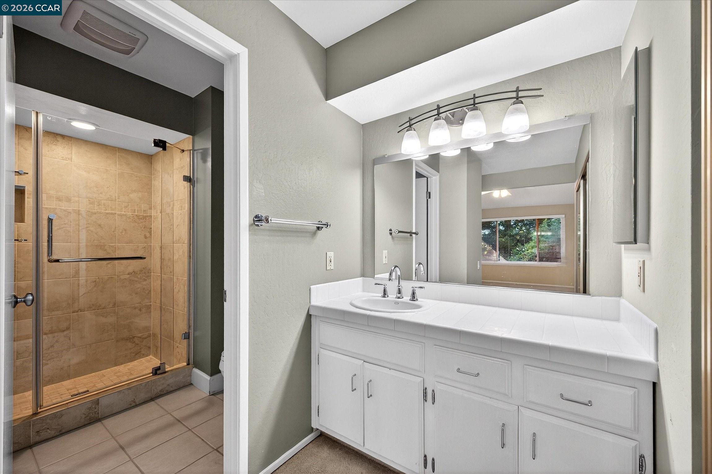 Detail Gallery Image 18 of 24 For 1736 Saint Andrews Dr, Moraga,  CA 94556 - 2 Beds | 2/1 Baths