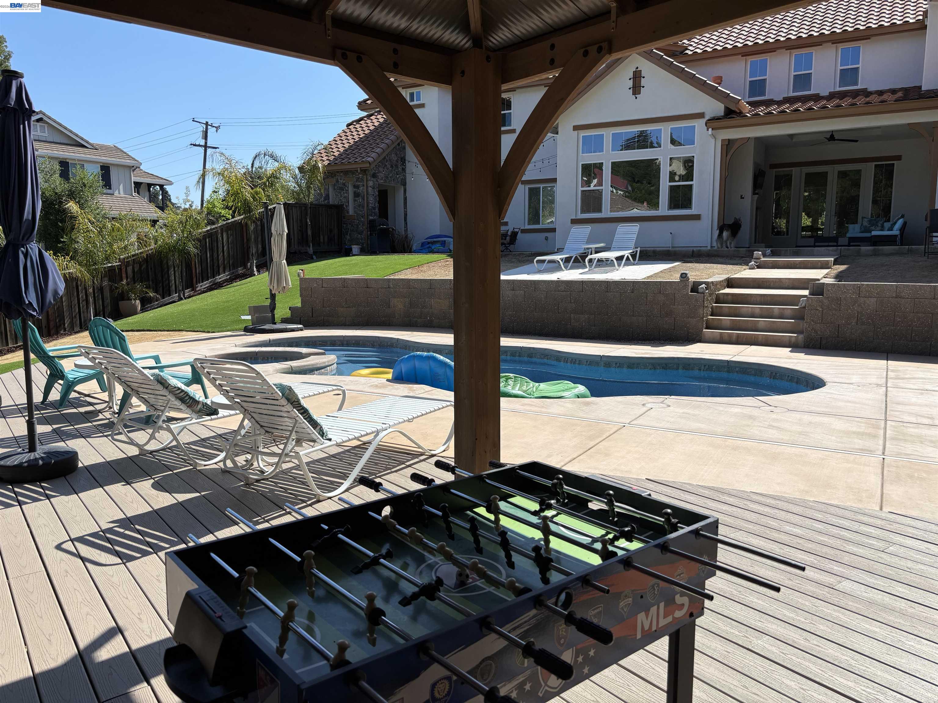 Detail Gallery Image 4 of 19 For 21 Withers Court, Lafayette,  CA 94549 - 5 Beds | 5/2 Baths